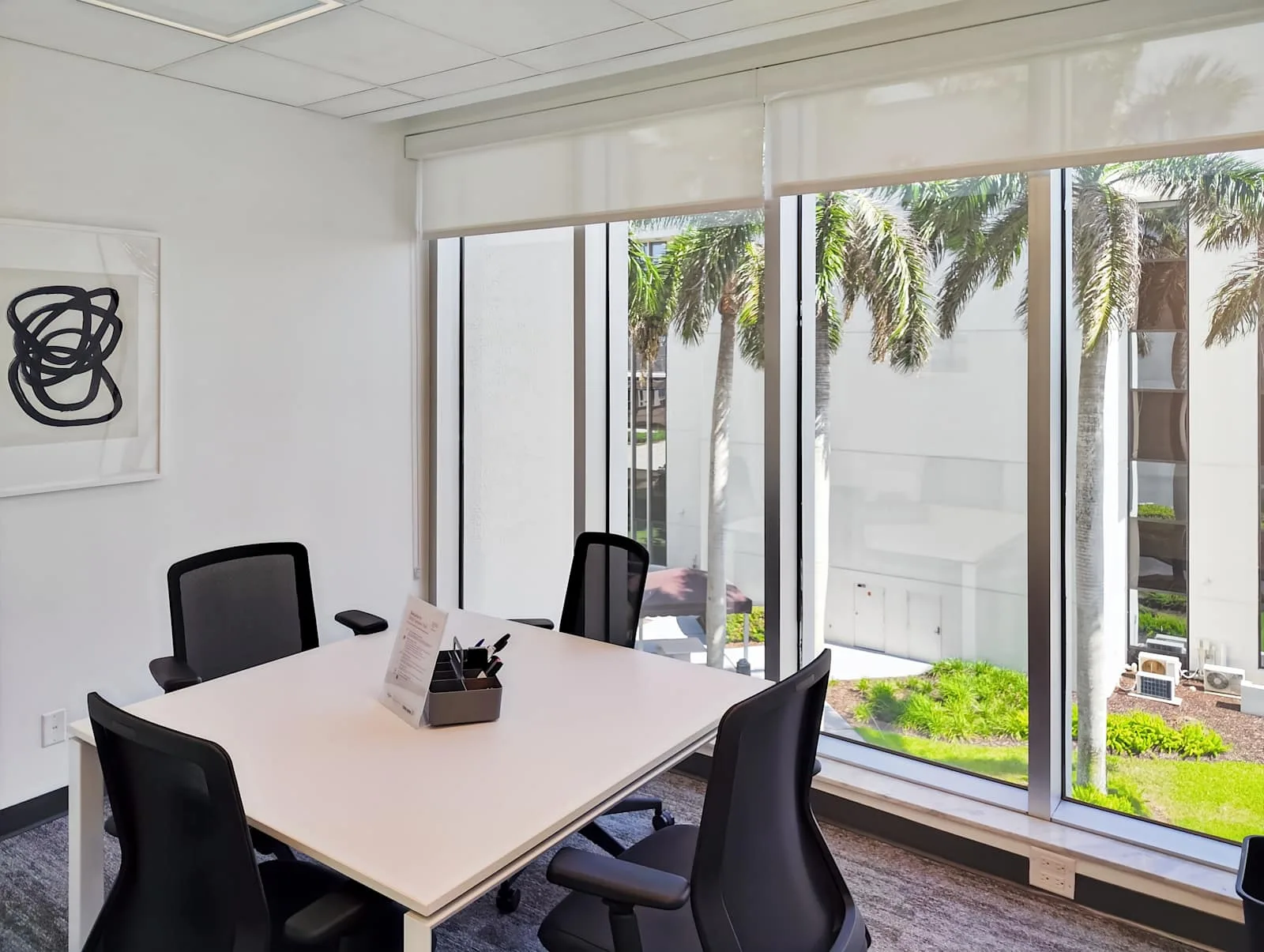 Regus FL, Naples - 3003 Tamiami Trail, Meeting room for 4 people, Naples, FL