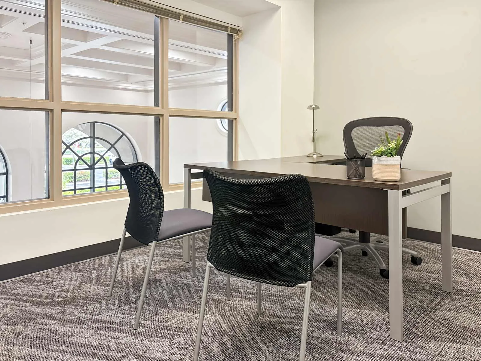 Regus FL, Naples - Tamiami Trail, Private office, 1 desk, Naples, FL