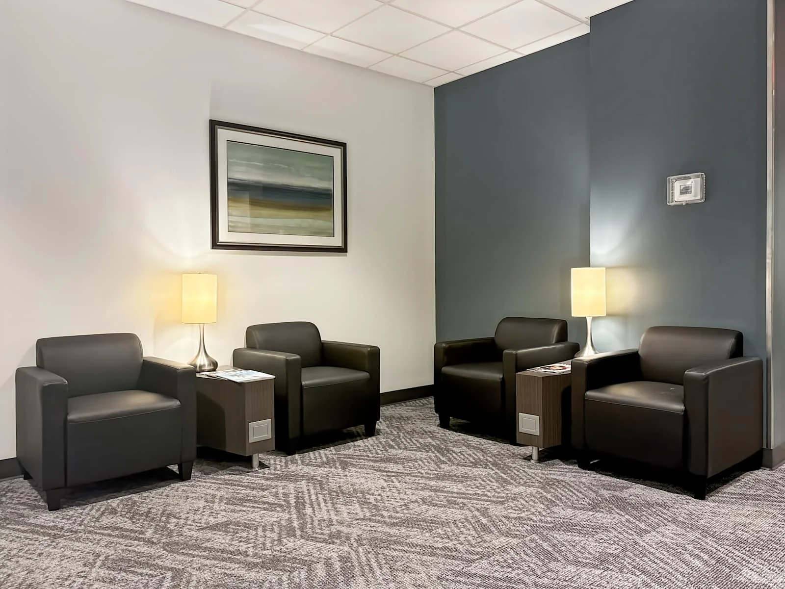 Regus FL, Naples - Tamiami Trail, Lounge, Naples, FL