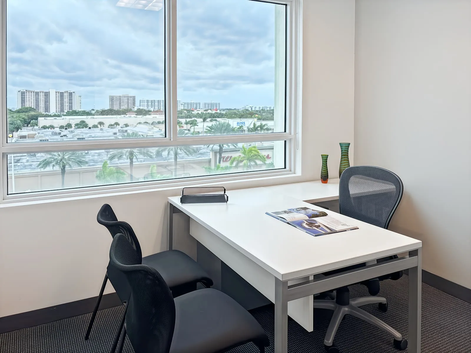 Regus FL, North Miami - Causeway Square, Private office, 1 desk, North Miami, FL
