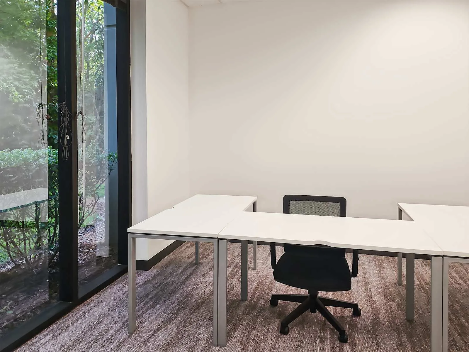 Regus FL, Orange Park - Crossing Blvd, Private office, 1 desk, Orange Park, FL