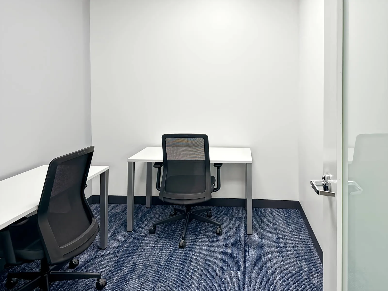 Regus FL, Orlando - College Park, Private office, 2 desks, Orlando, FL