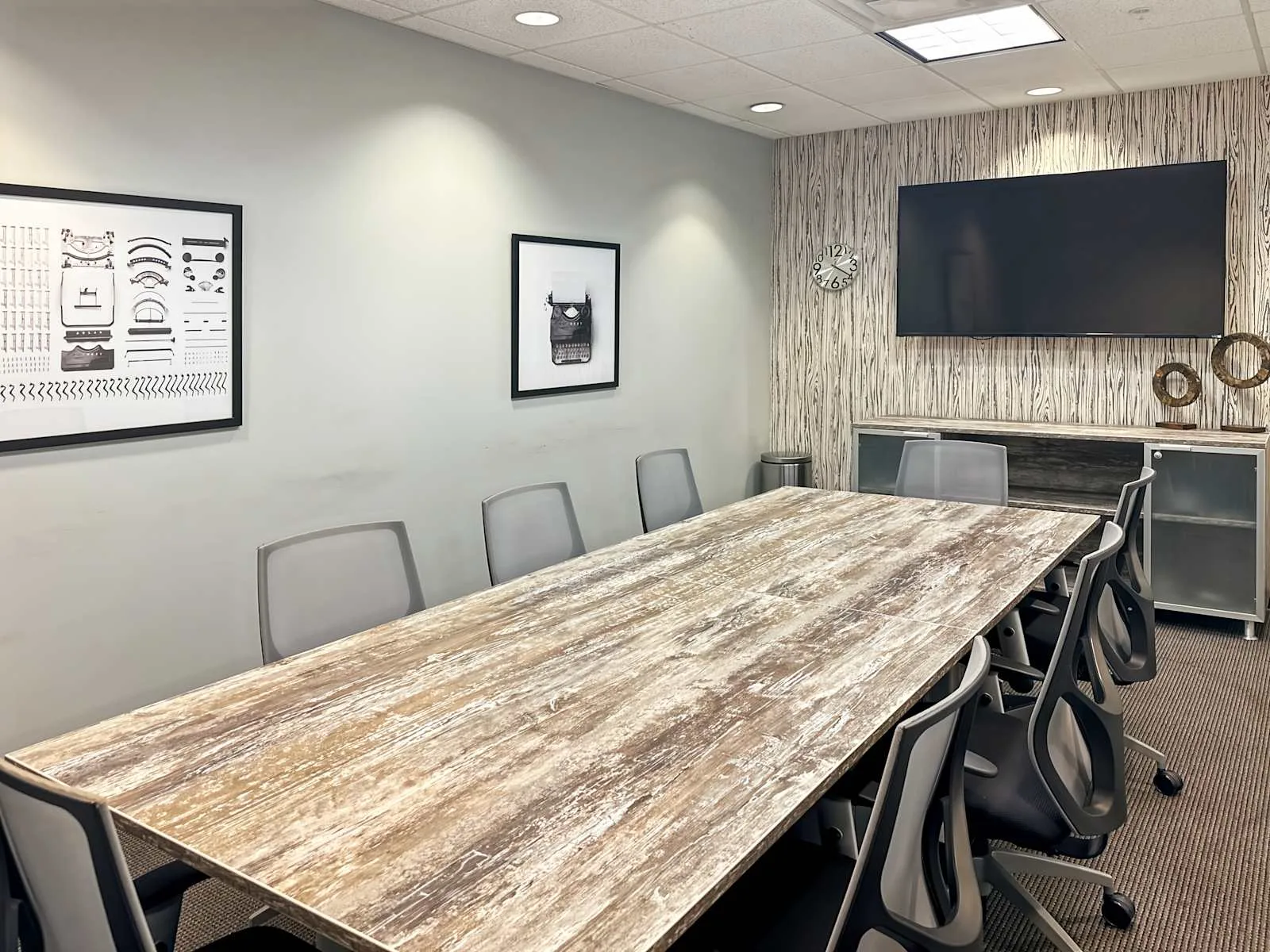 Regus FL, Orlando - Downtown North Orange, Meeting room for 10 people, Orlando, FL