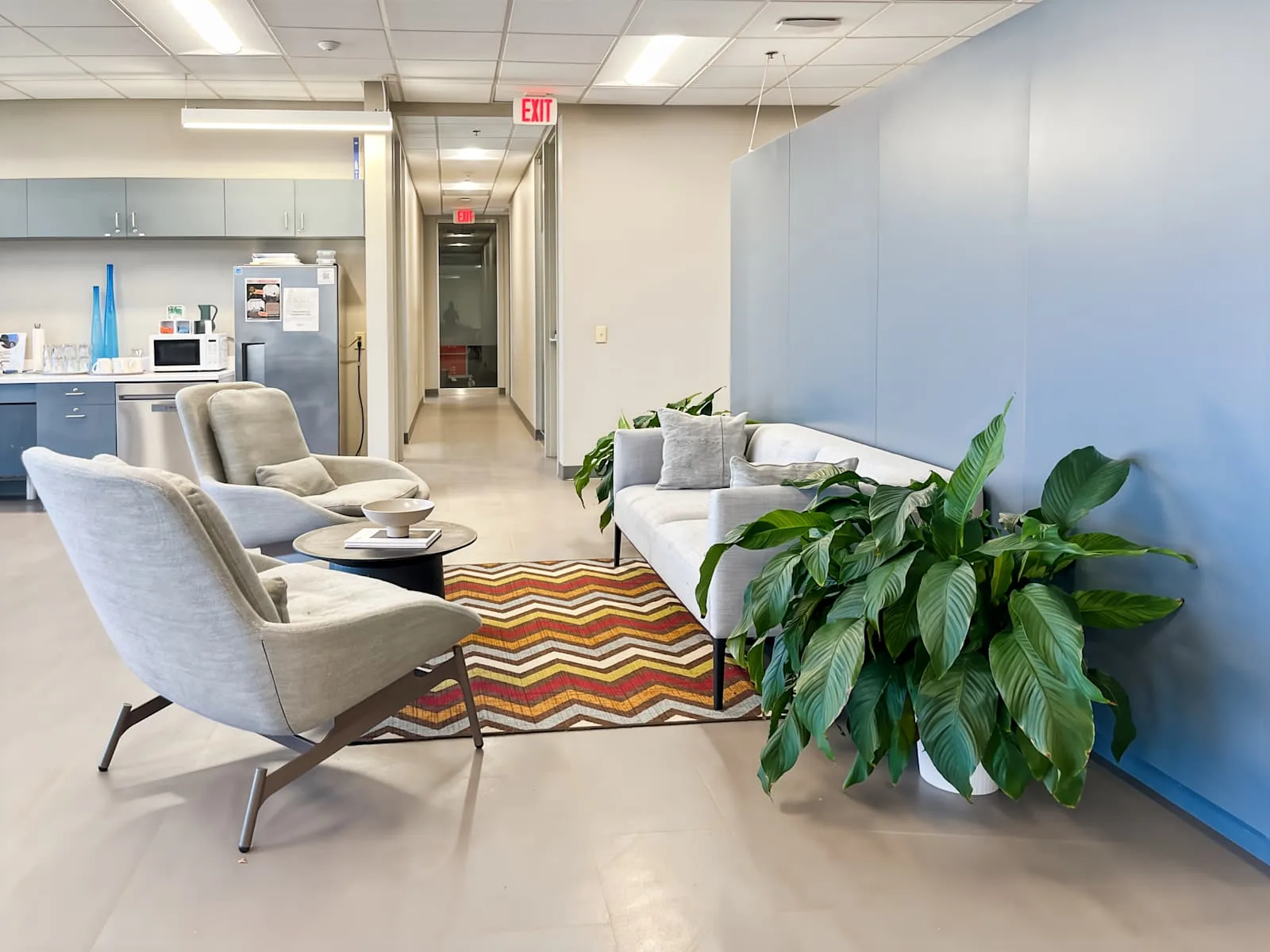 Regus FL, Tallahassee - Monroe St., Lounge, Tallahassee, FL
