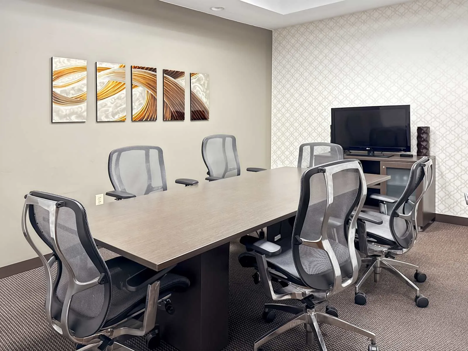 Regus FL, Tampa - Woodland Corporate Center, Meeting room for 6 people, Tampa, FL