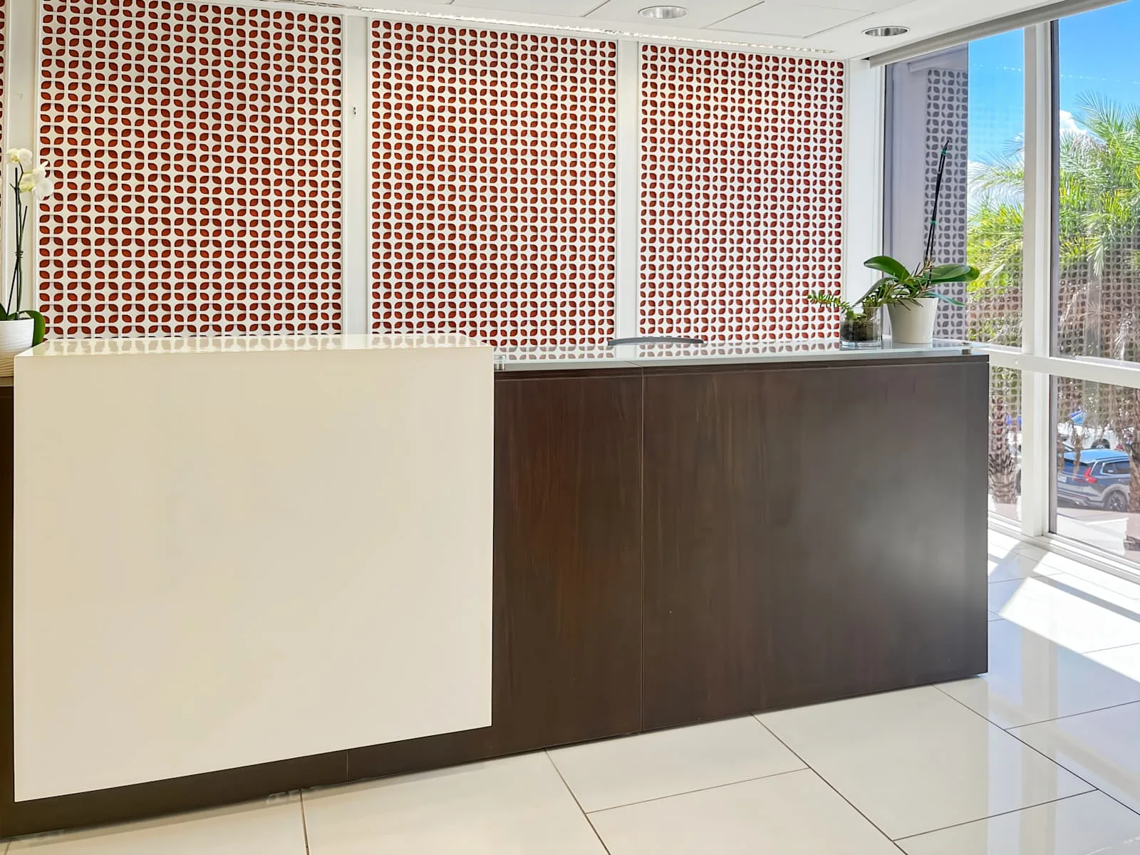 Regus FL, Vero Beach – Miracle Mile Plaza, Reception, Vero Beach, FL