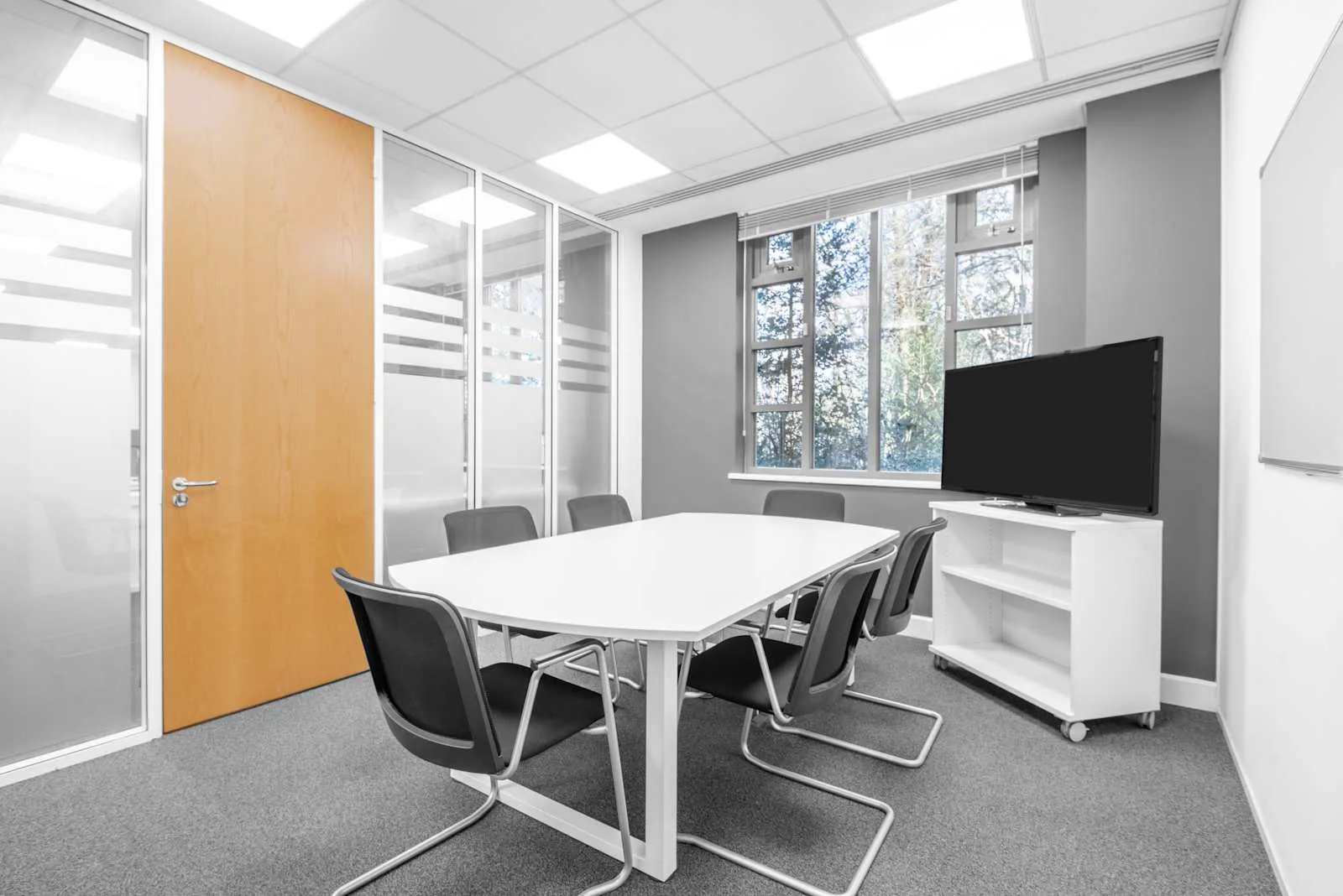 Regus FLEET, Ancells Business Park, Meeting room for 6 people, Fleet