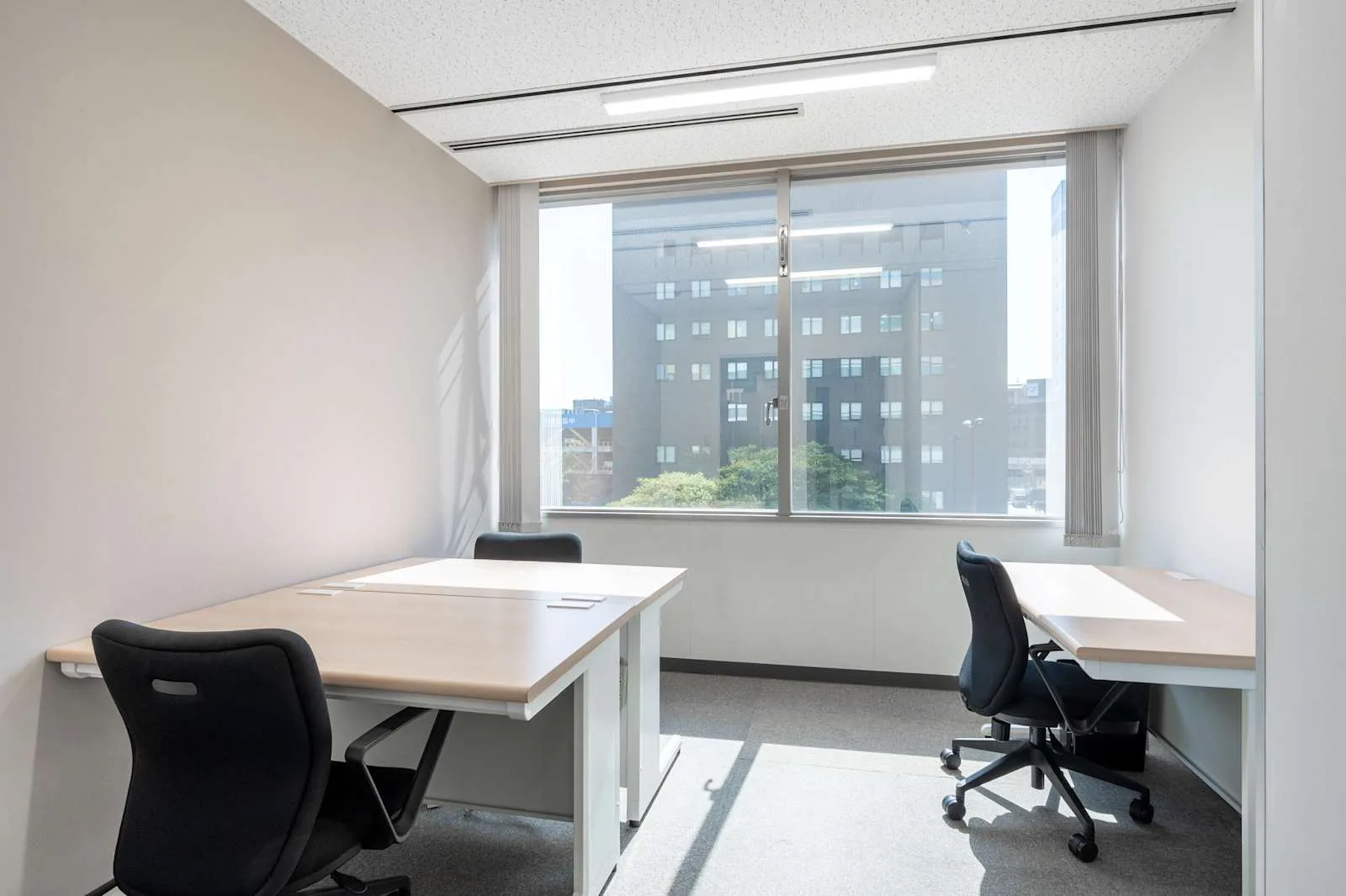 Regus FUKUOKA, Tenjin Minami, Private office, 3 desks, Fukuoka