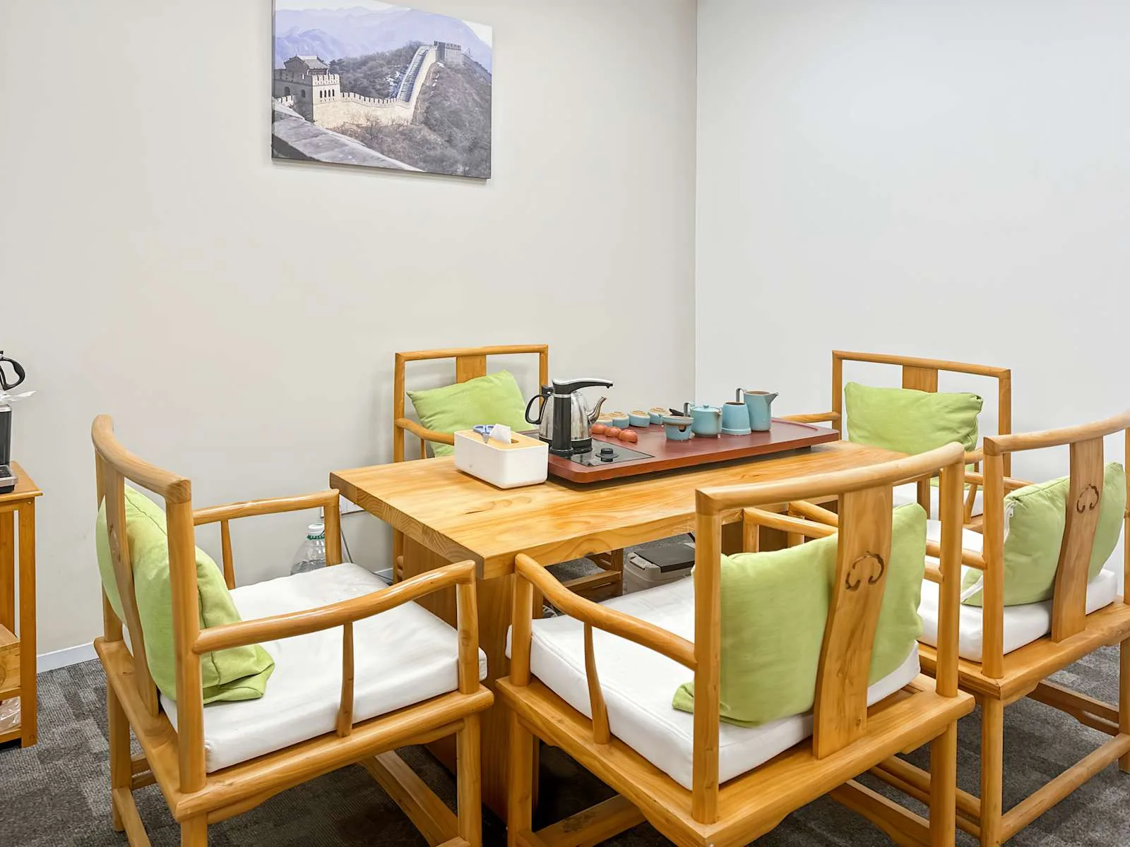 Regus FUZHOU, Rongdu International Building、4人会议室、福州市