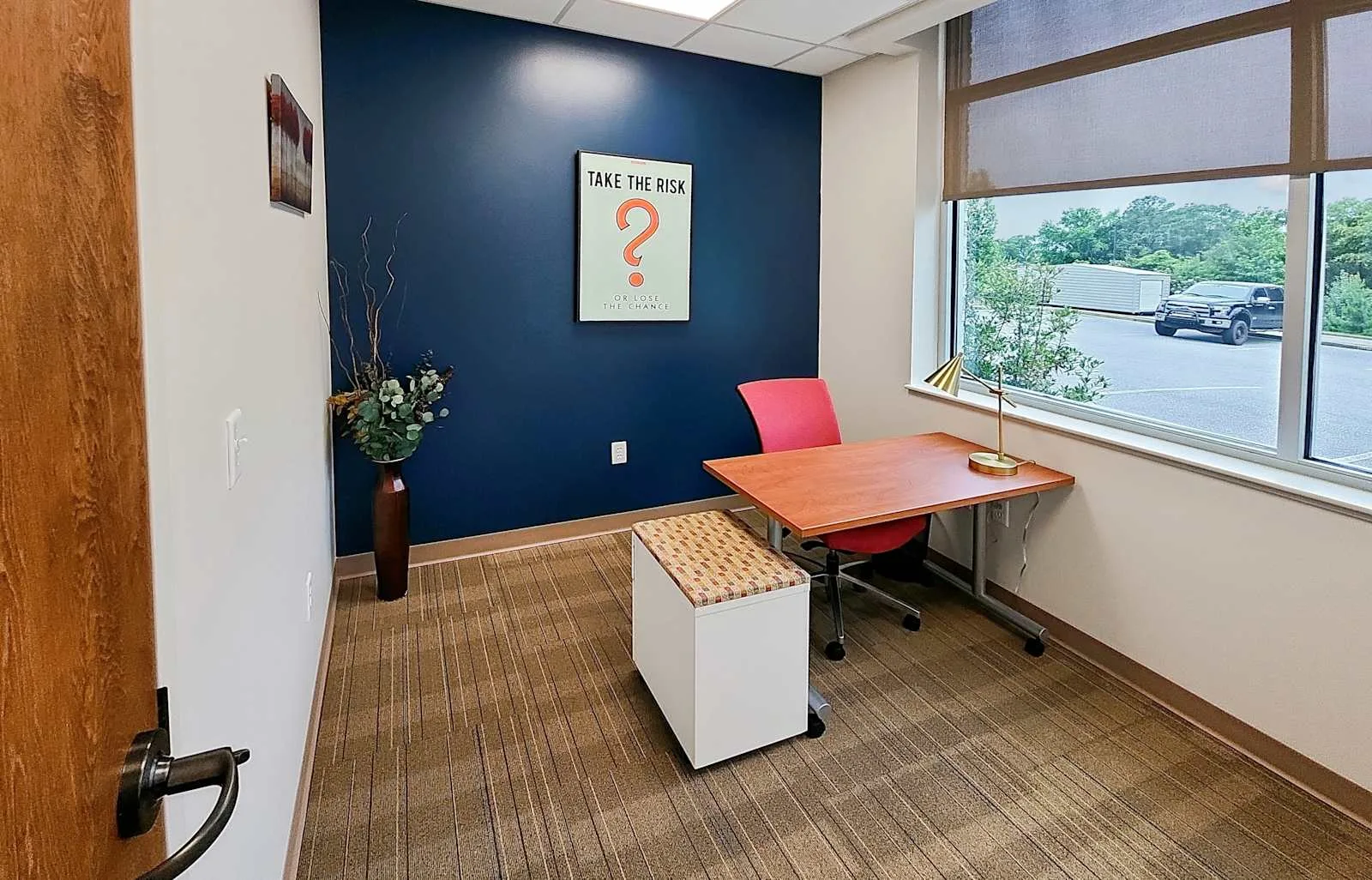 Regus GA, Columbus - Veterans Pkwy, Private office, 1 desk, Columbus, GA