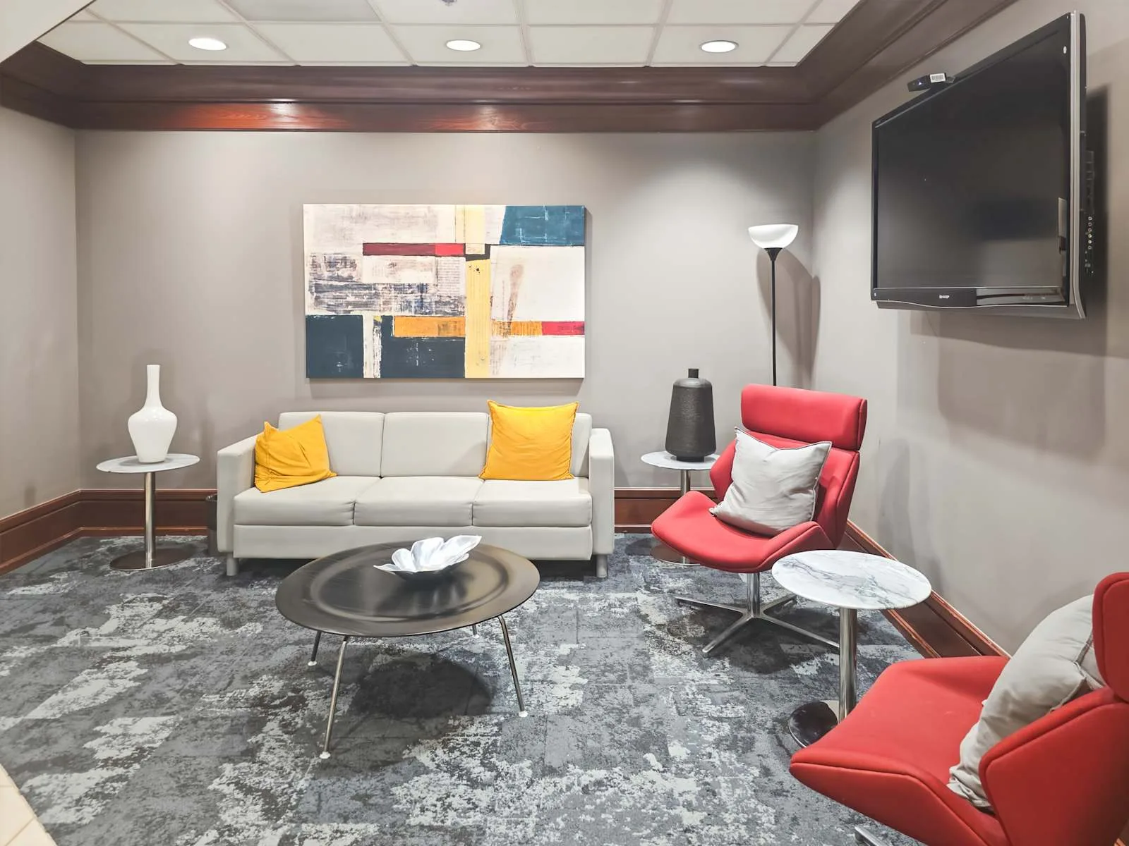 Regus GA, Lawrenceville - Huntcrest, Lounge, Lawrenceville, GA