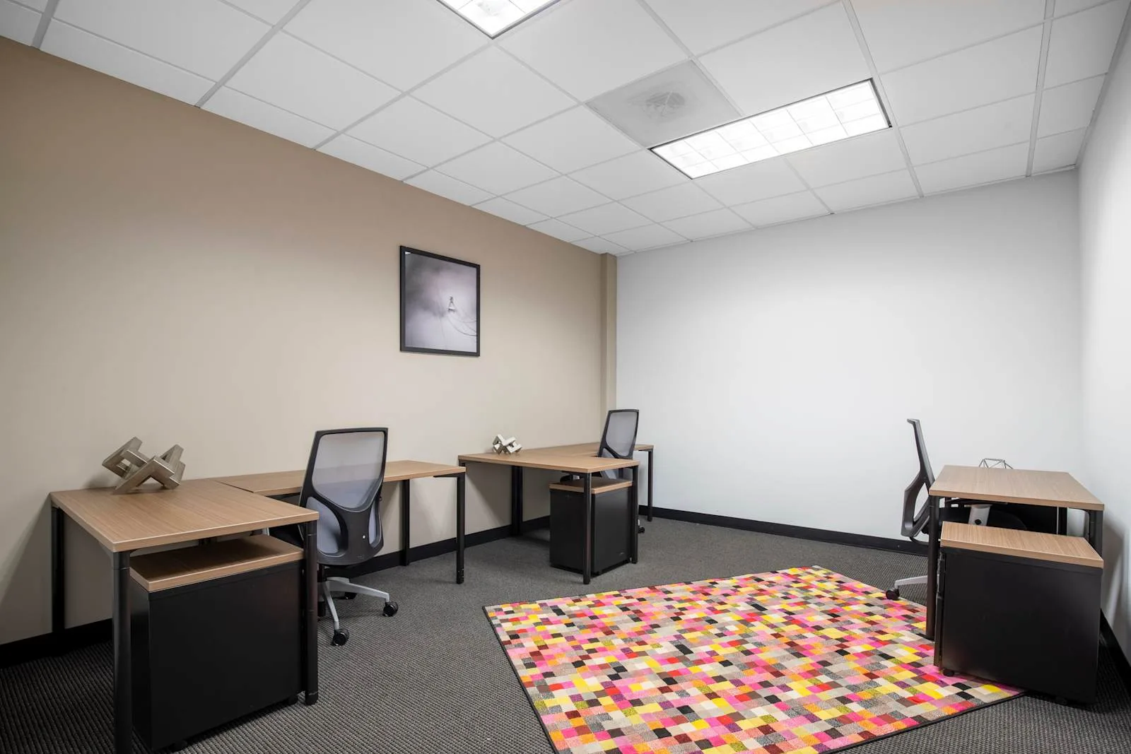 Regus GA, Peachtree Corners - Peachtree Corners, Private office, 3 desks, Norcross, GA
