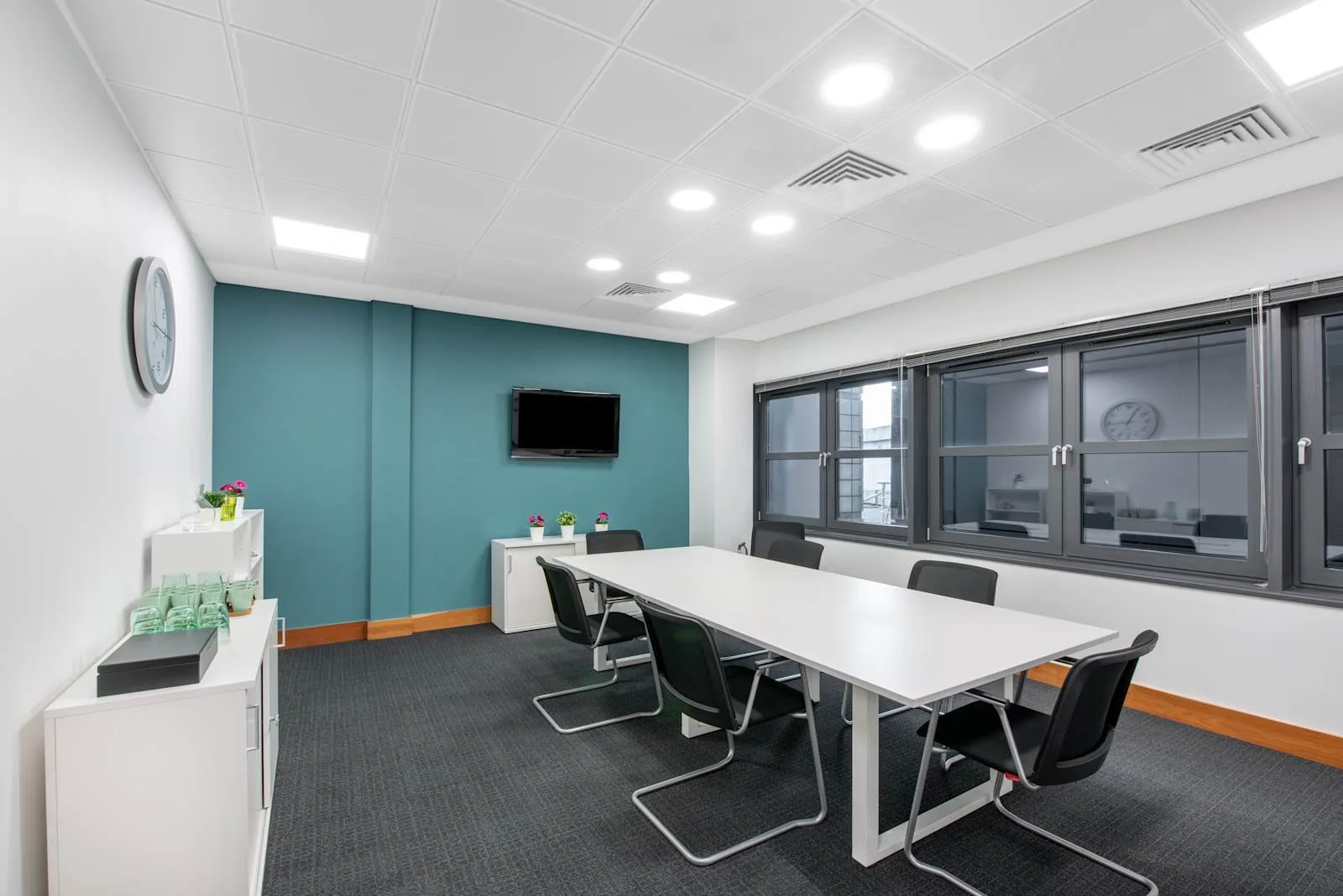 Regus GATESHEAD, Maingate Team Valley, Meeting room for 6 people, Gateshead