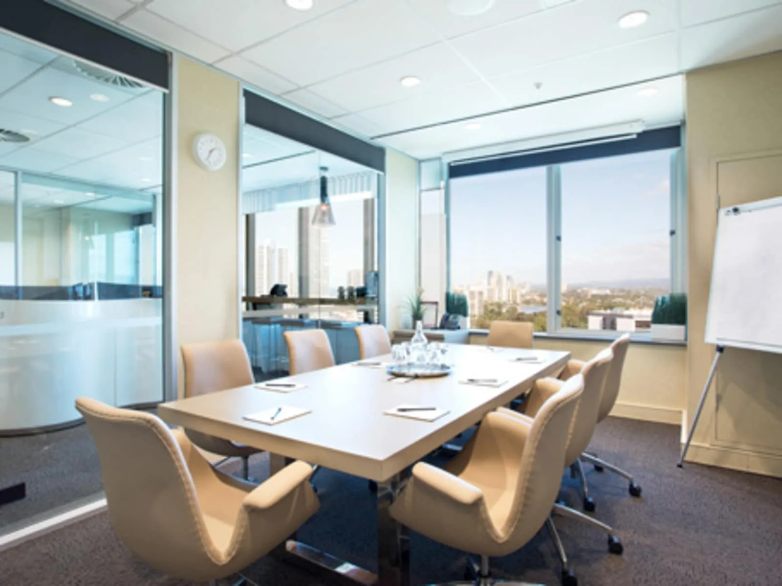 Regus GOLD COAST, Surfers Paradise, Meeting room for 8 people, Gold Coast, QLD