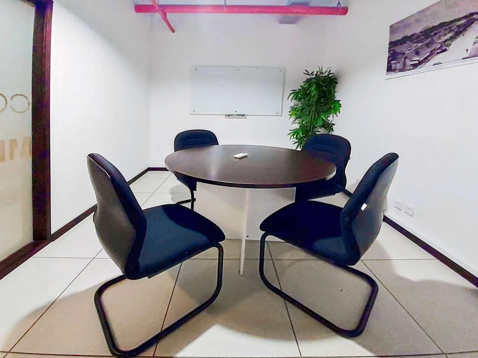 Regus Grand Bay, Central, Meeting room for 4 people, Grand Bay