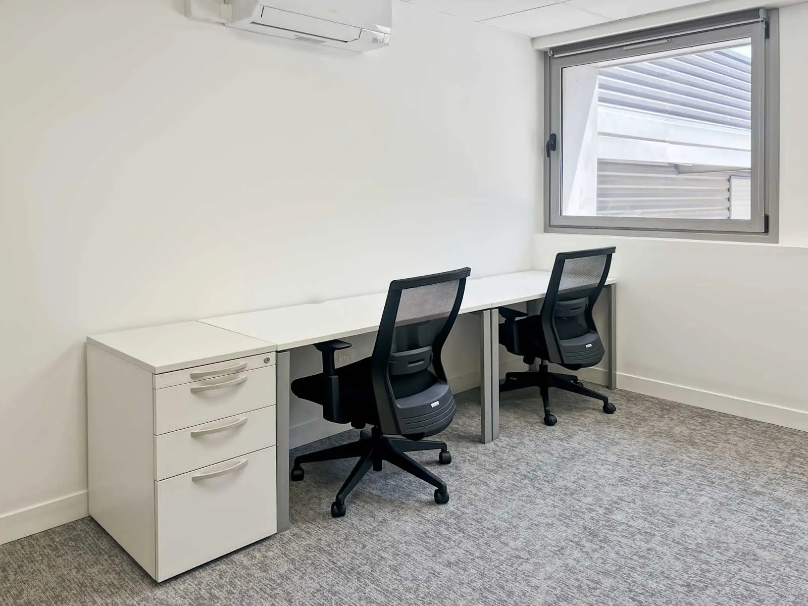 Regus Grenoble, Fontaine, Privatbüro mit 2 Arbeitsplätzen, Fontaine