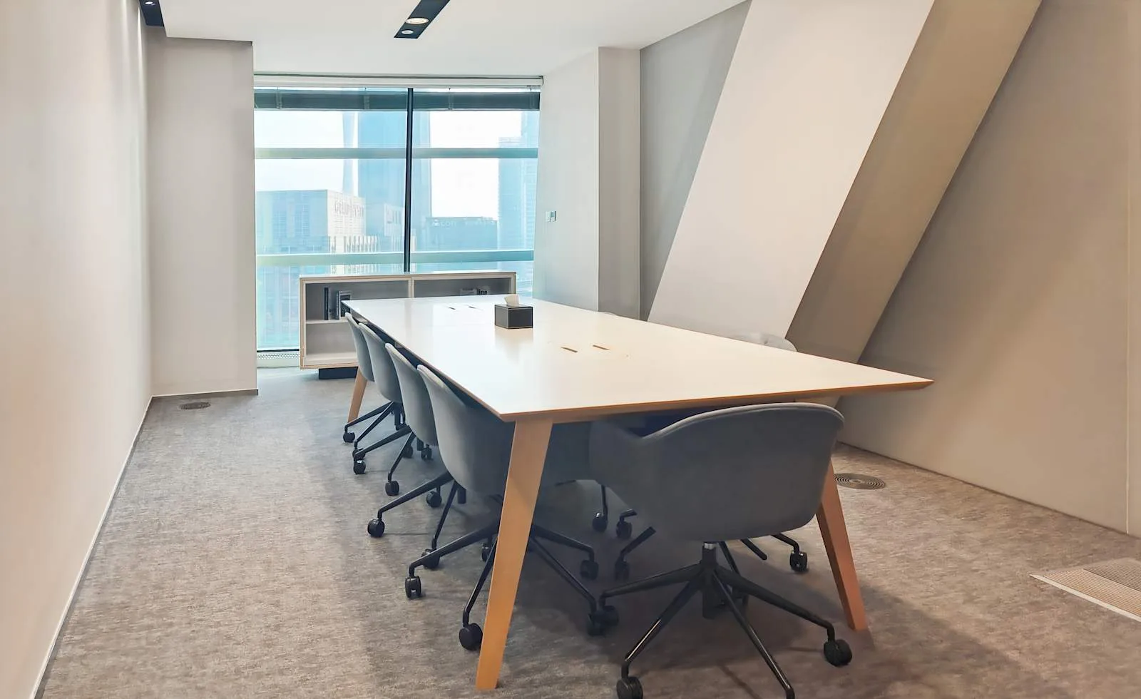 Regus GUANGZHOU, Pearl River Tower、8人会议室、广州市