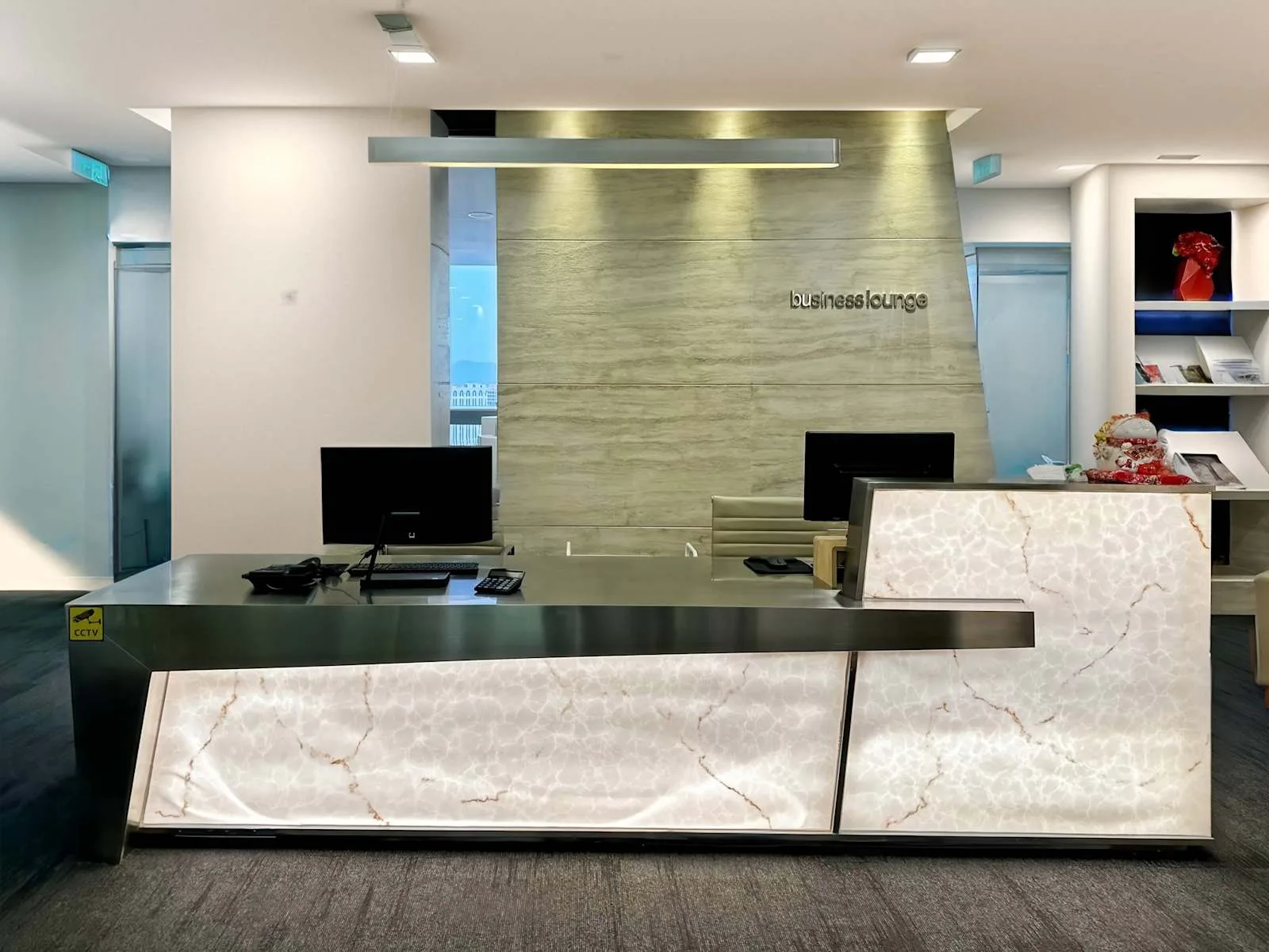 Regus GUANGZHOU, Teem Tower 27/F、前台、广州市