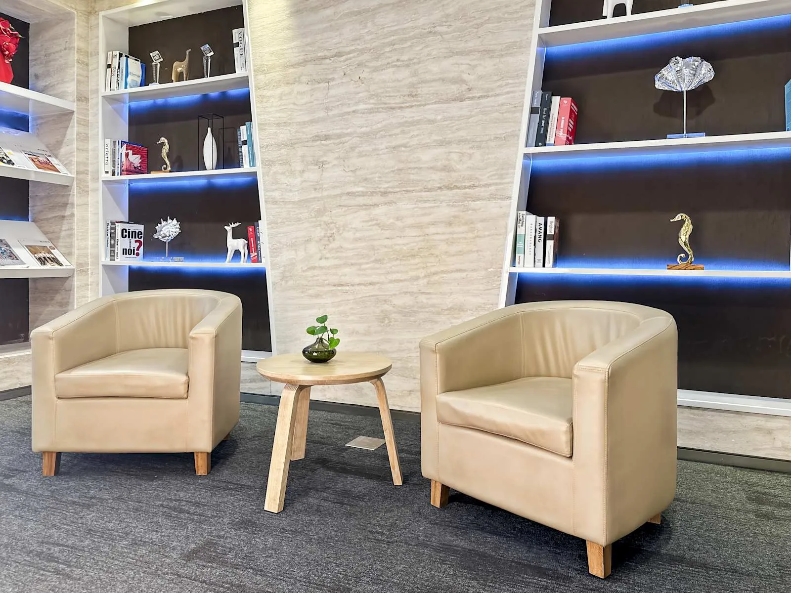 Regus GUANGZHOU, Teem Tower 27/F、休息区、广州市