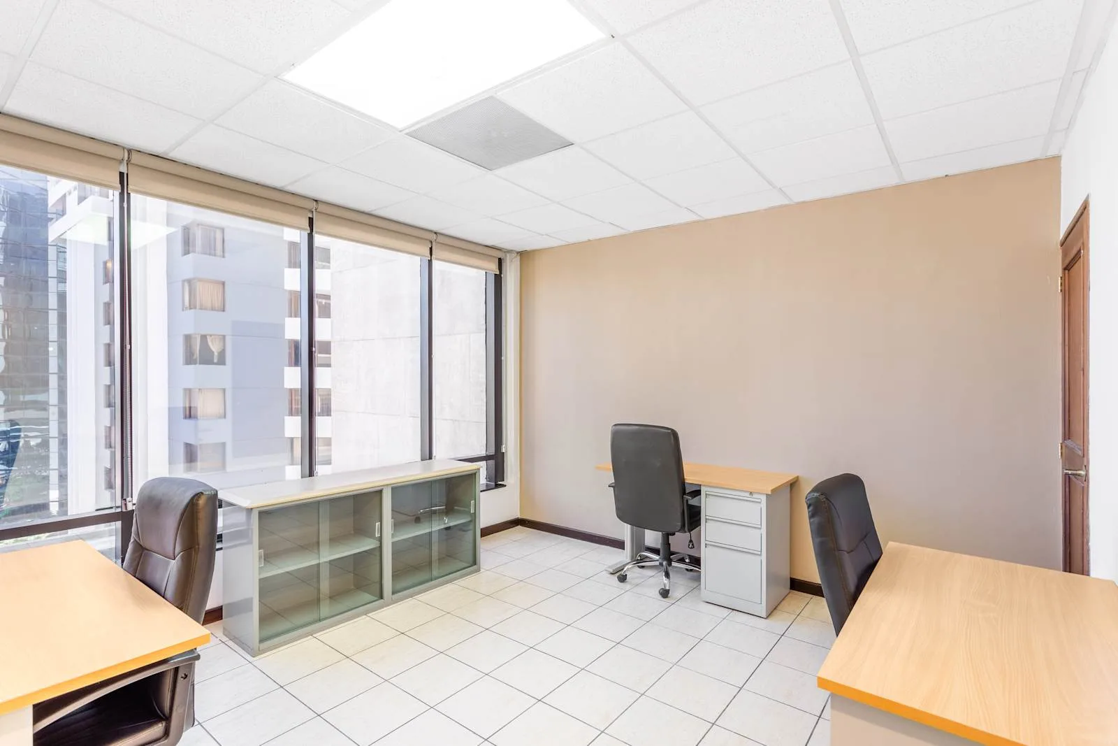 Regus GUATEMALA, Guatemala City, Citibank Tower, Despacho privado con 3 puestos, Ciudad de Guatemala