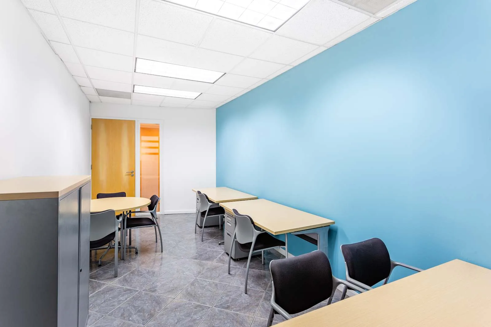 Regus GUATEMALA, Guatemala City, Europlaza, Despacho privado con 6 puestos, Ciudad de Guatemala