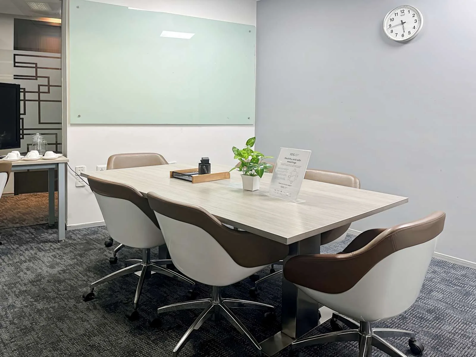 Regus GURGAON, Sohna Road, 6 लोगों के लिए बैठक कक्ष, गुरुग्राम