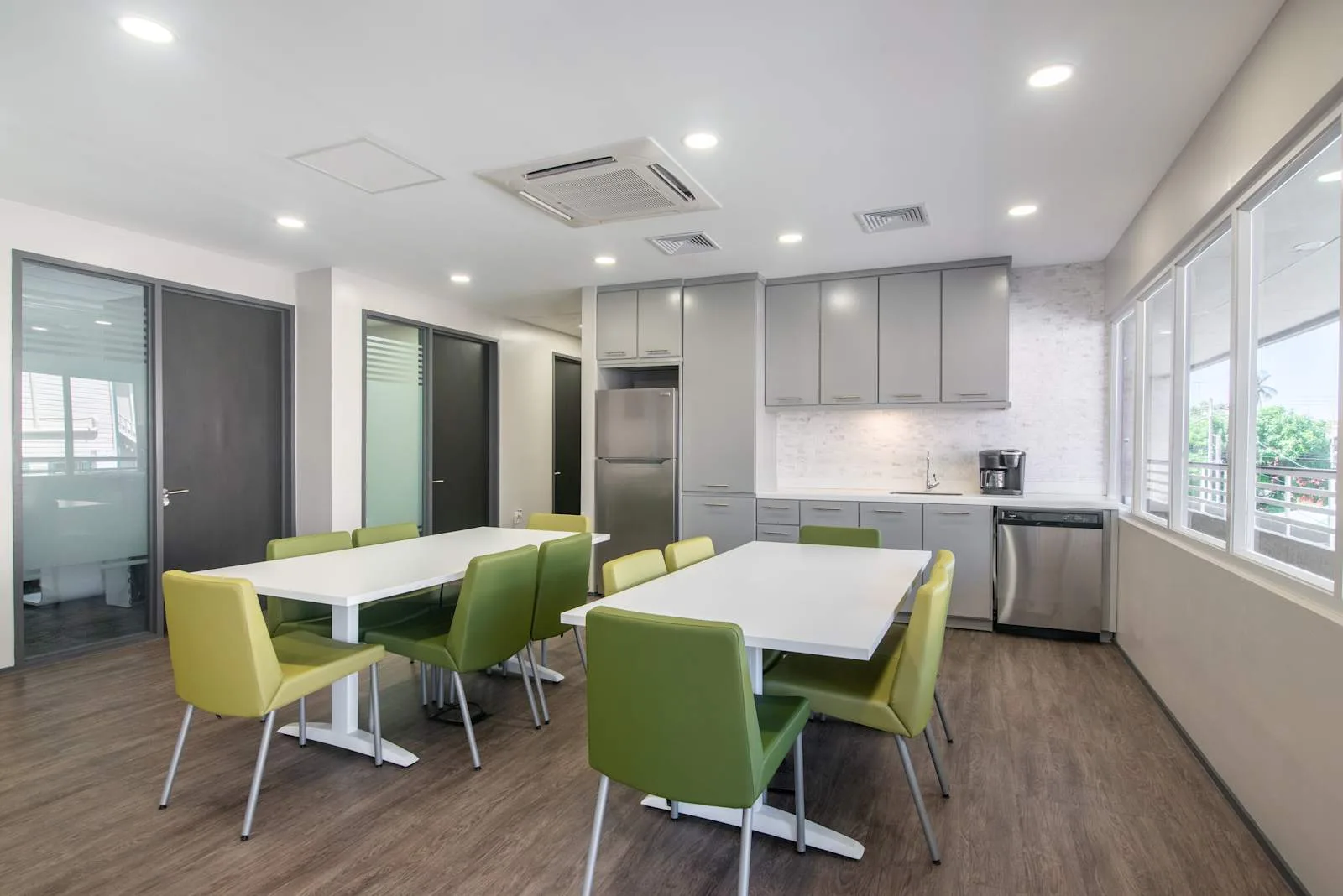 Regus GUYANA, Georgetown, Waterloo Street, Cafeteria, Georgetown