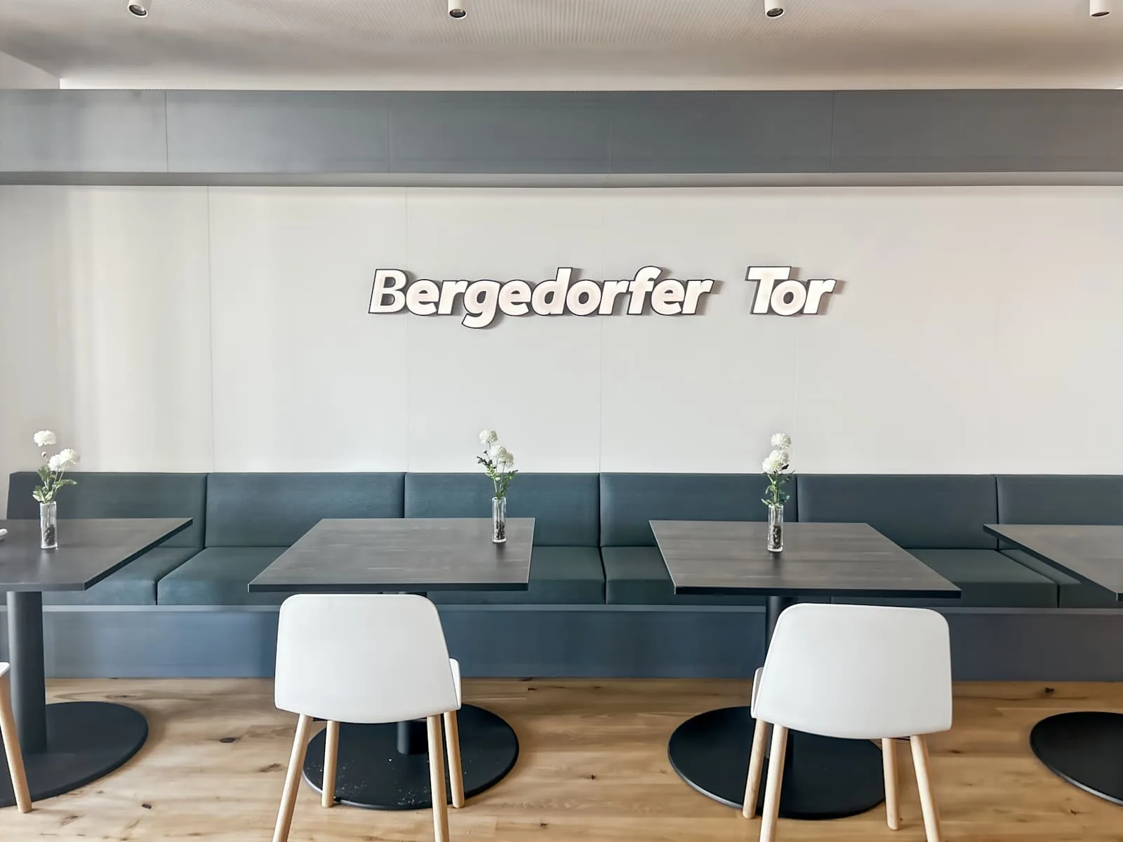 Regus HAMBURG, Bergedorfer Tor, Cafeteria, Hamburg