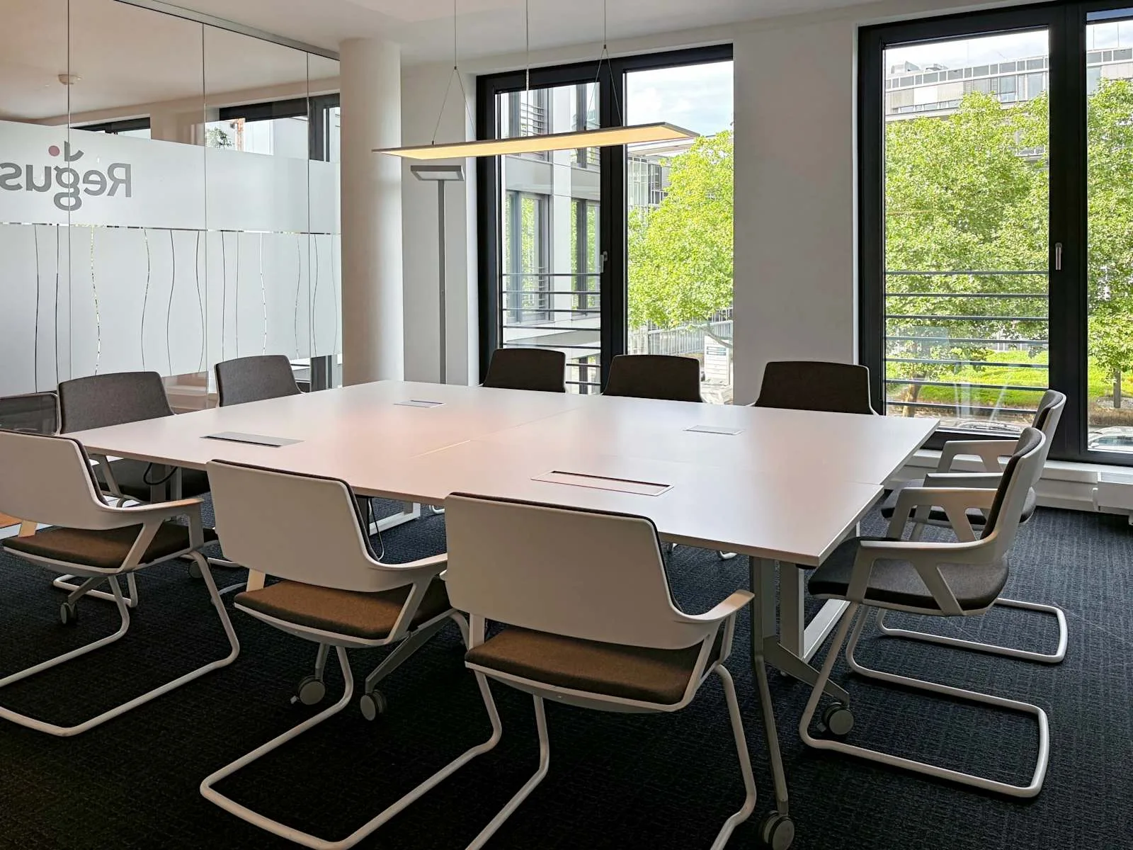 Regus HAMBURG, Hamburg City Nord, Besprechungsraum für 10 Personen, Hamburg
