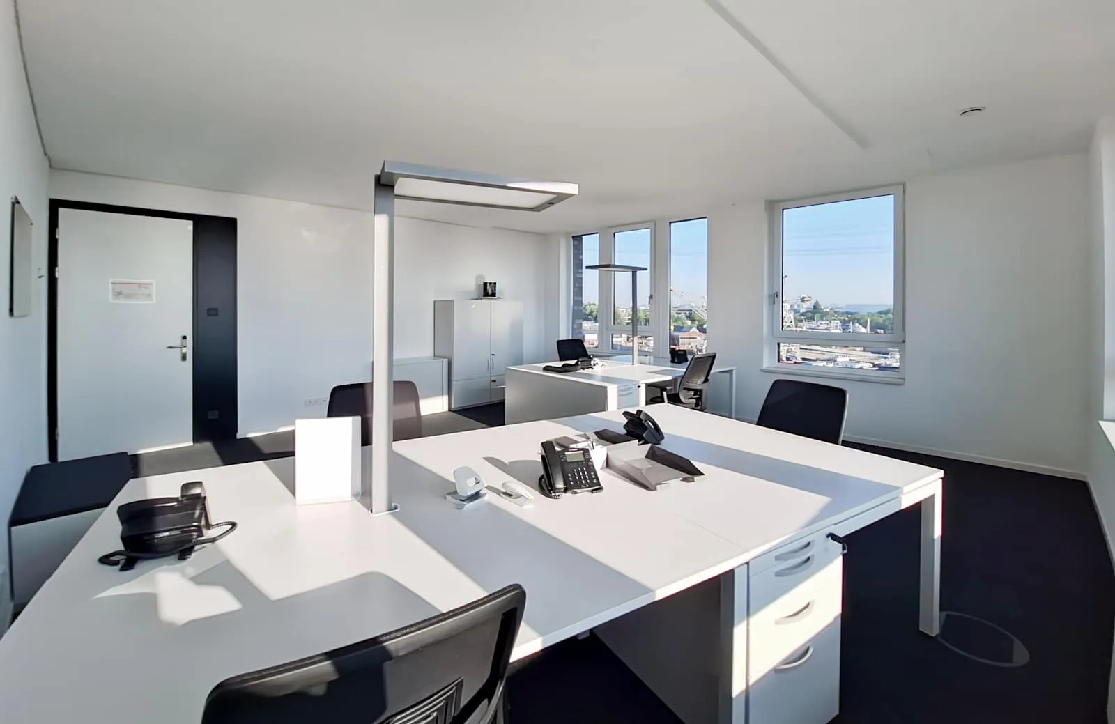 Regus HAMBURG, Hafen Süderelbe, Private office, 6 desks, Hamburg