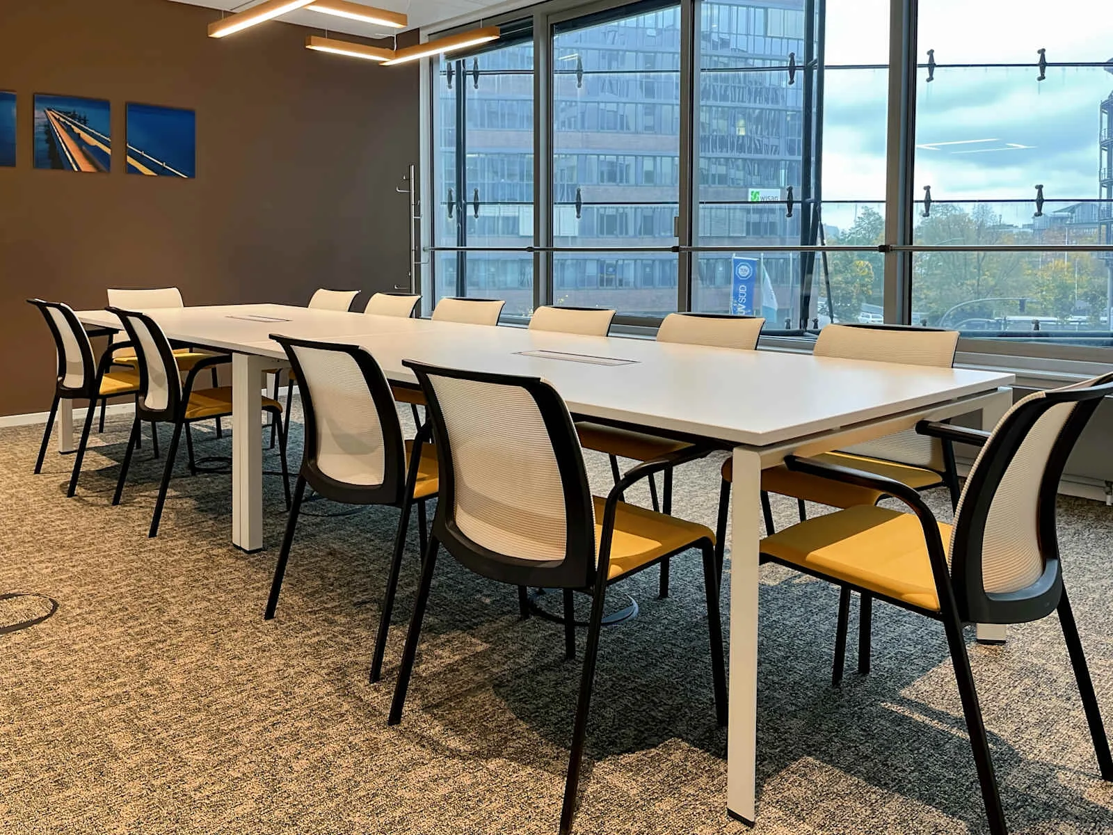 Regus HAMBURG, Hammerbrook, Meeting room for 12 people, Hamburg