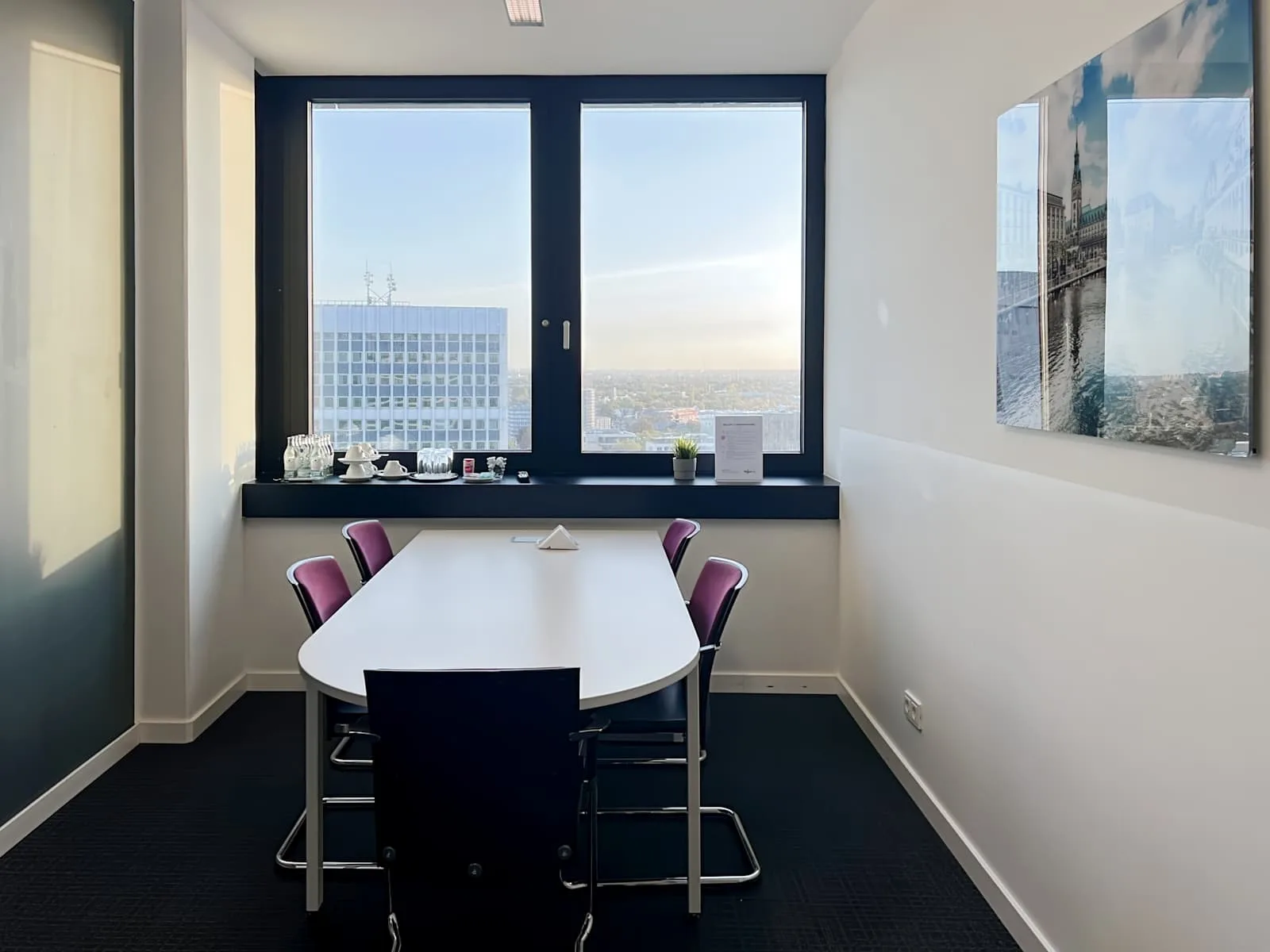 Regus HAMBURG, Mundsburg Tower, Besprechungsraum für 5 Personen, Hamburg