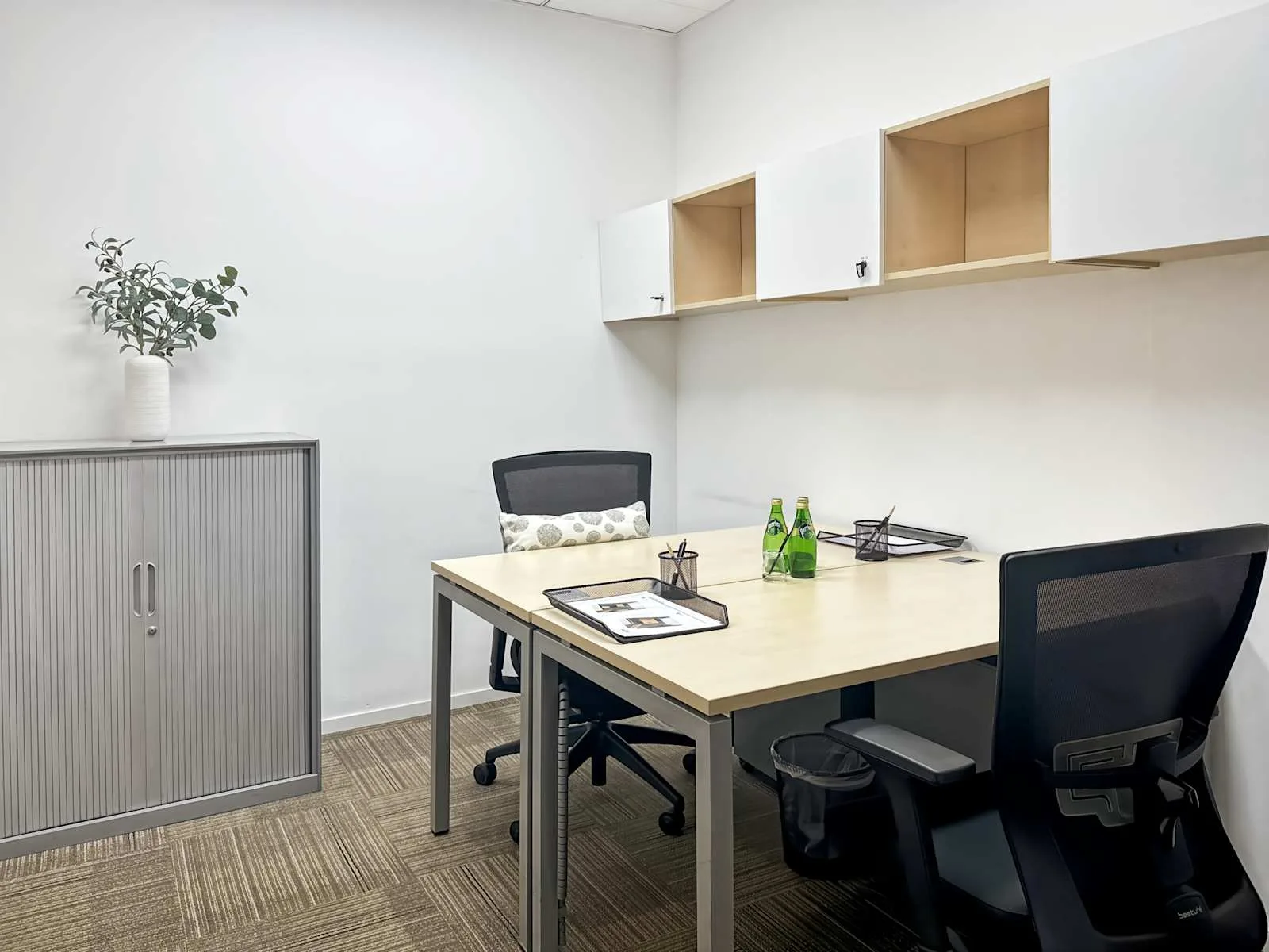 Regus HANGZHOU, Delixi Mansion、2个工位的独立办公室、杭州市