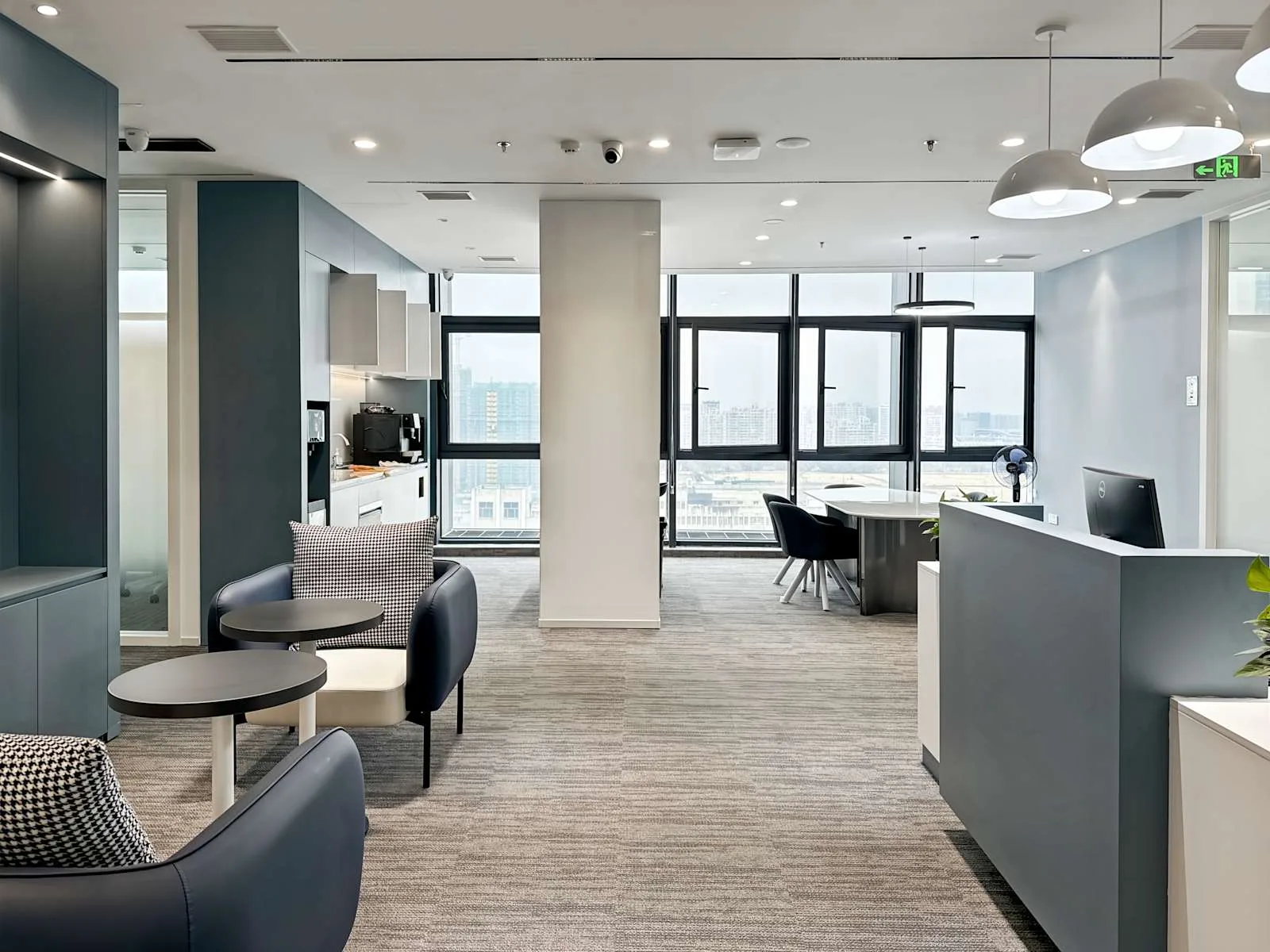 Regus Hangzhou, Yanyin Center、前台、杭州市