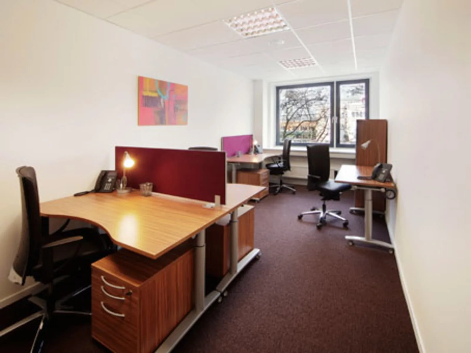 Regus HANNOVER, Ernst-August-Platz, Privatbüro mit 4 Arbeitsplätzen, Hannover