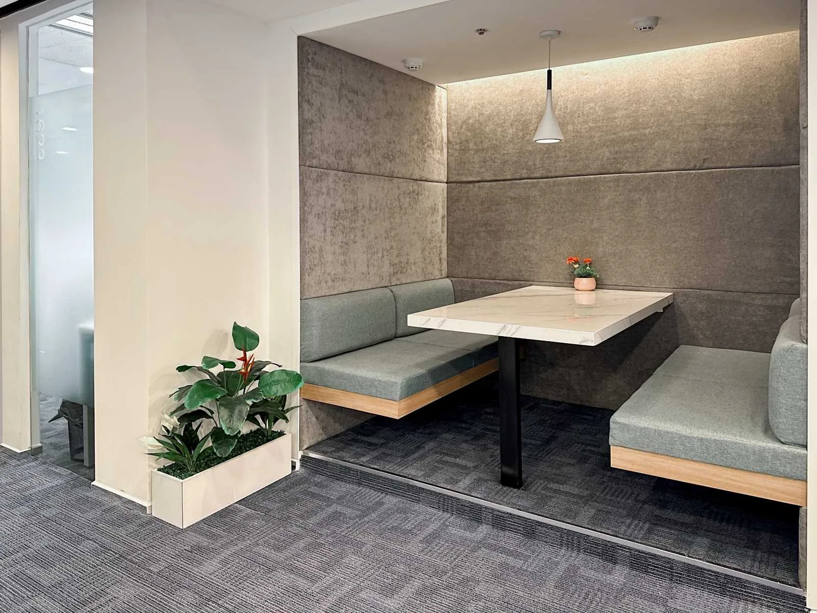 Regus HANOI, Daeha, Không gian coworking, Hà Nội