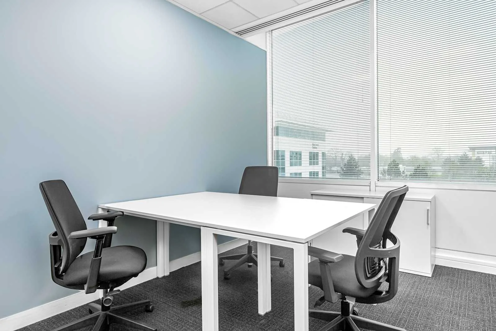 Regus HATFIELD, Bishop Square, Private office, 3 desks, Hatfield