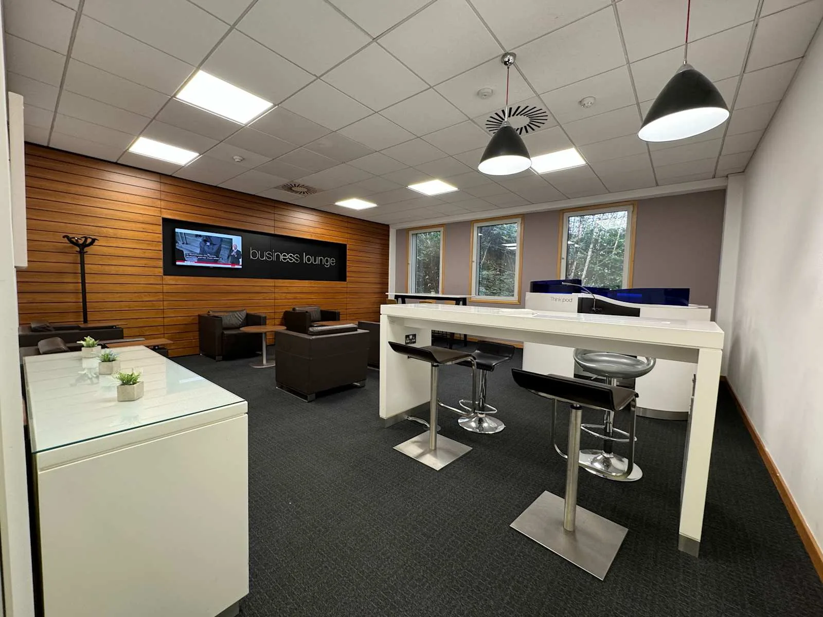 Regus HEATHROW, Bath Road, Espace détente, Hayes