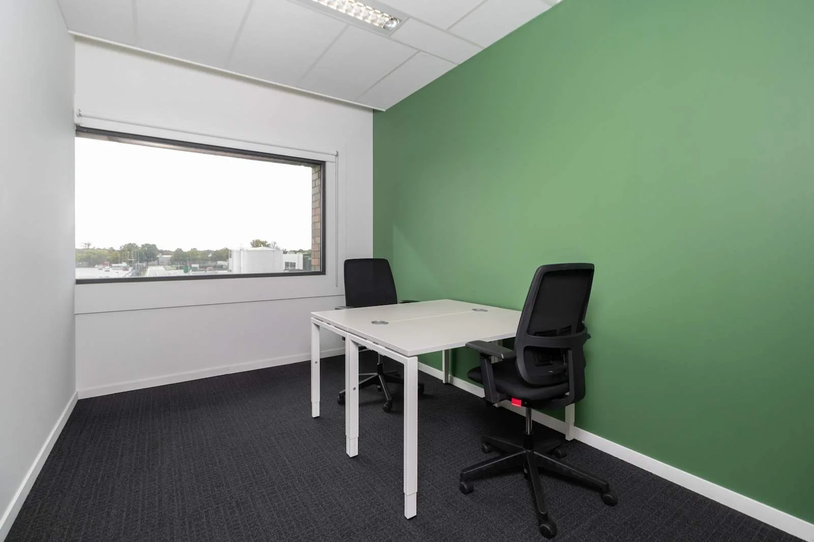 Regus HERENTALS, Industry, Private office, 2 desks, Herentals