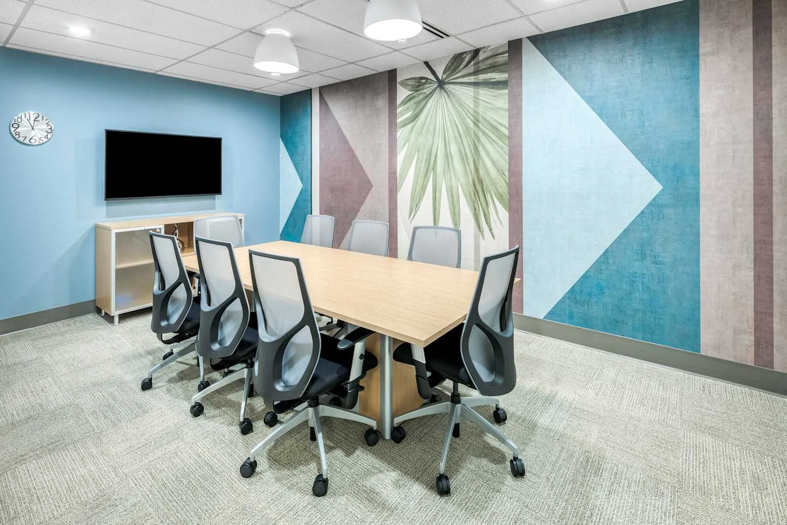 Regus HI, Honolulu - Waterfront, Meeting room for 8 people, Honolulu, HI