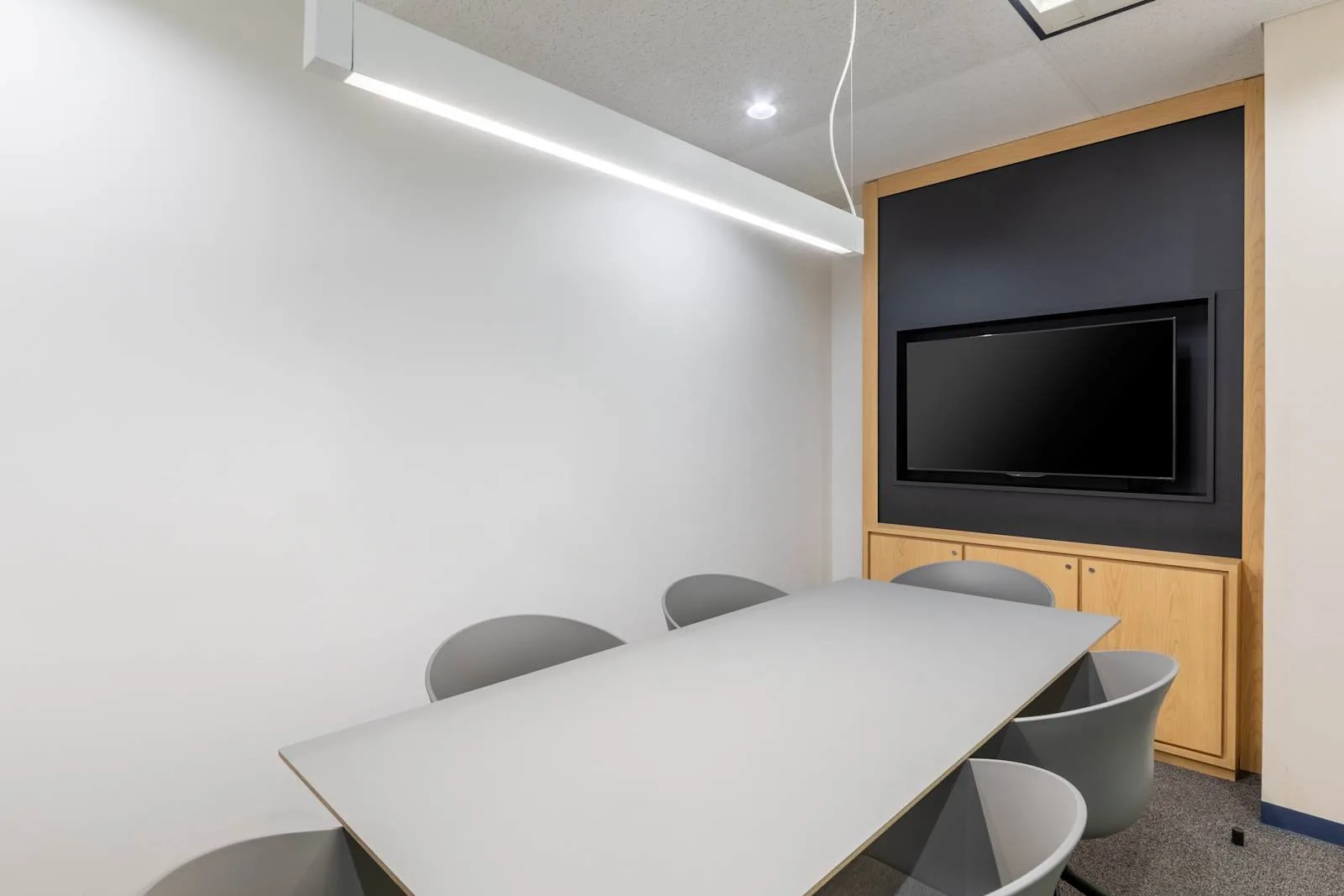 Regus HIROSHIMA, Inari Ohashi, Meeting room for 6 people, Hiroshima