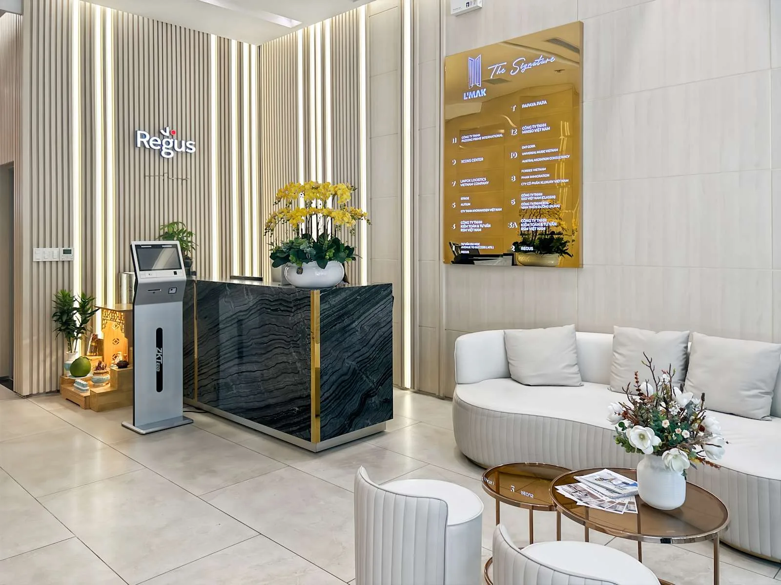 Regus Ho Chi Minh, L'Mak, Quầy lễ tân, Thành phố Hồ Chí Minh