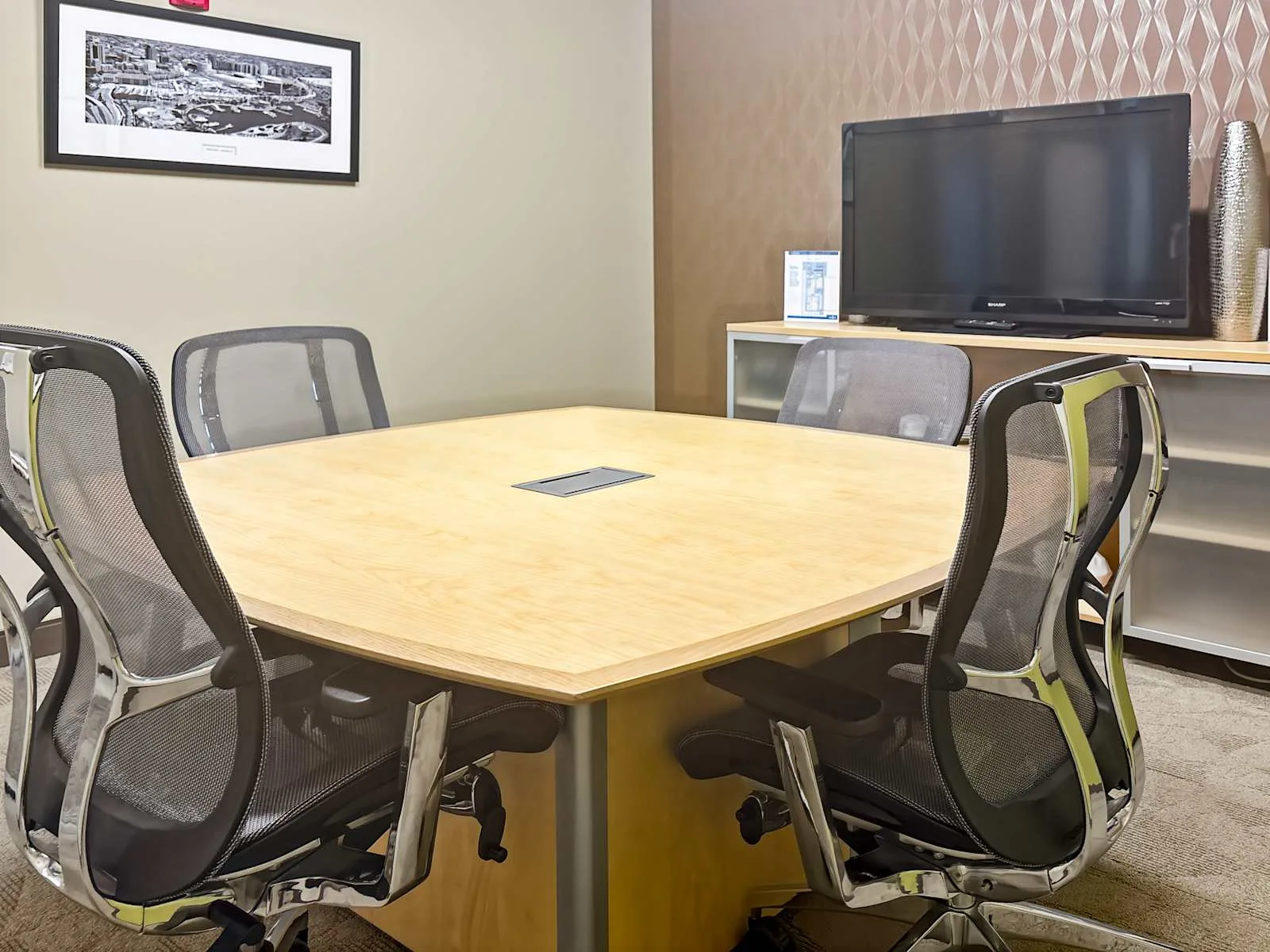 Regus IL, Hoffman Estates - Forbs Ave., Meeting room for 4 people, Hoffman Estates, IL