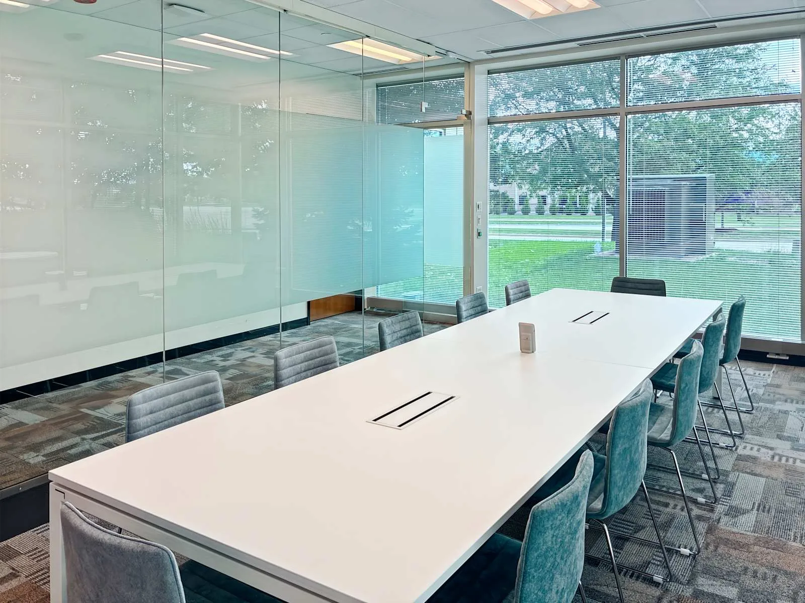 Regus IL, Hoffman Estates - Prairie Stone Pkwy, Meeting room for 12 people, Hoffman Estates, IL