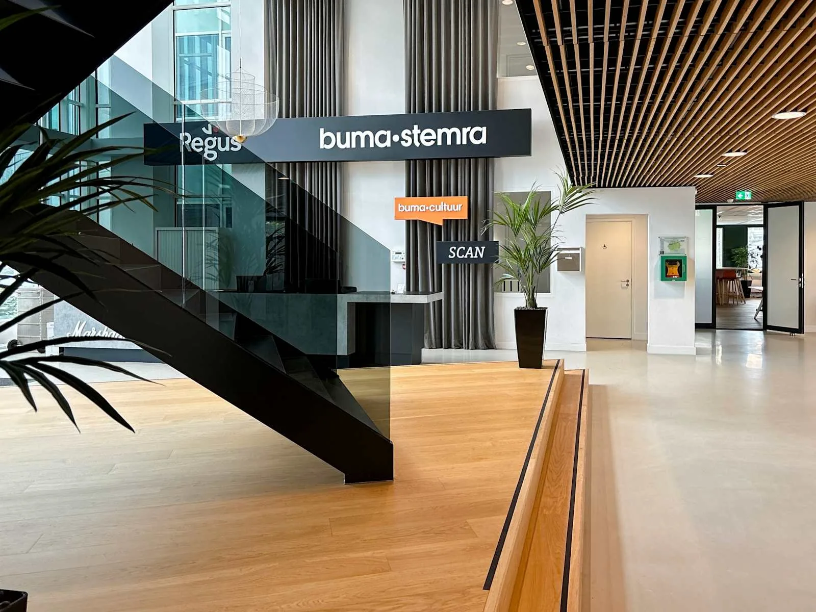 Regus HOOFDDORP, Azura, Reception, Hoofddorp