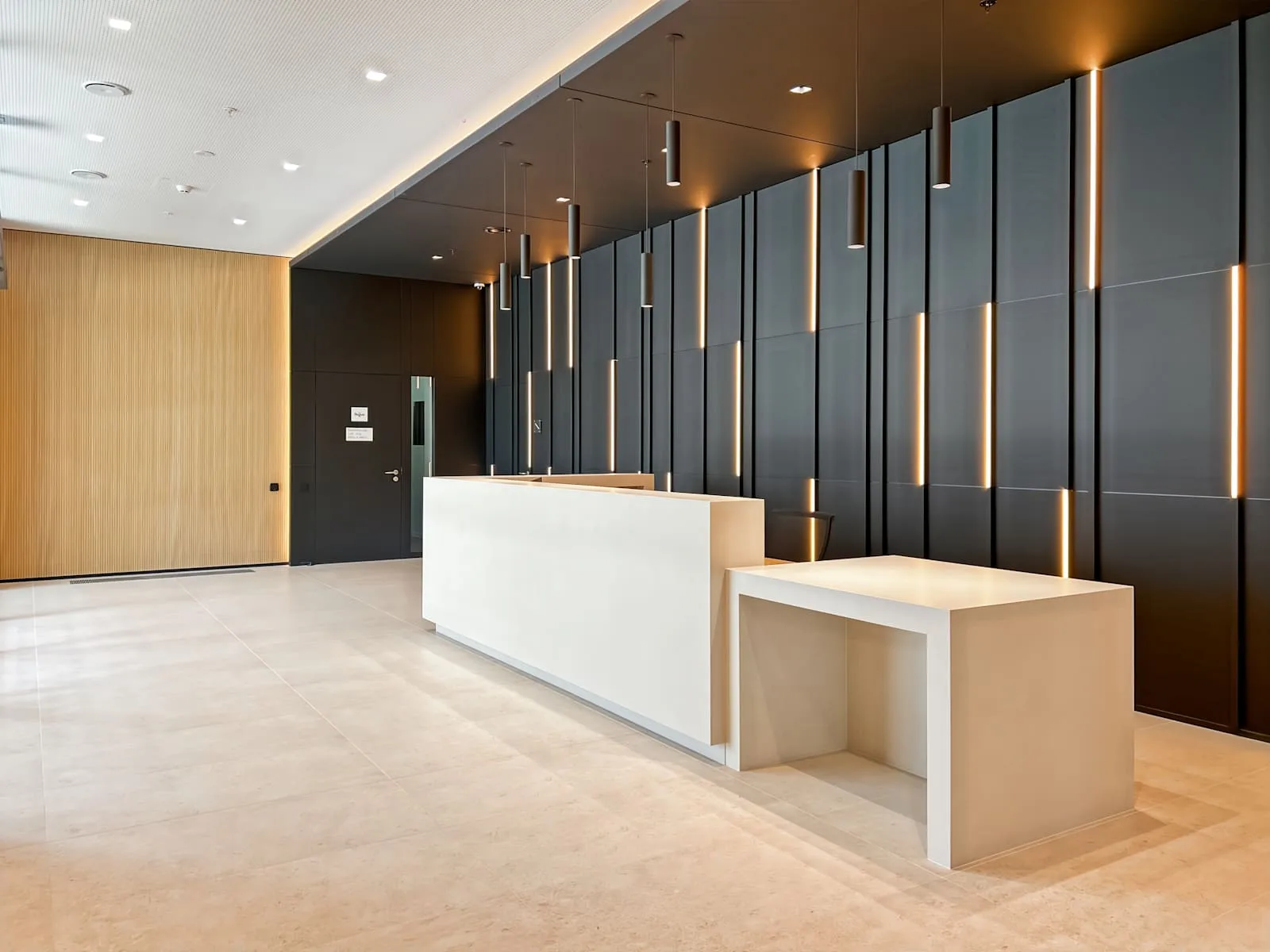Regus Howald The Shift, Empfang, Howald