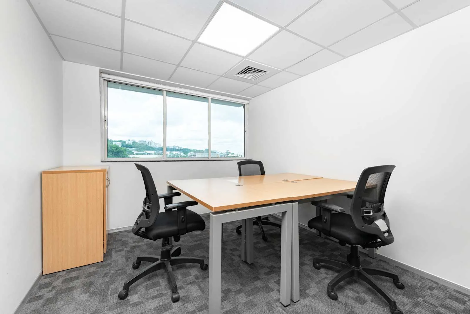 Regus HYDERABAD, Jubilee Hills, Private office, 3 desks, Hyderabad