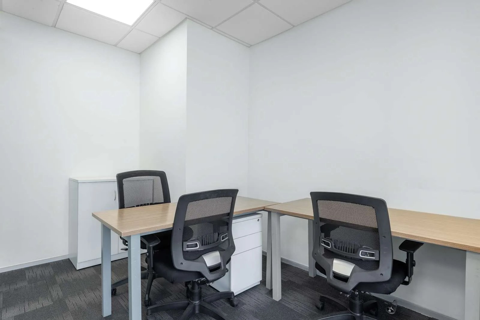 Regus HYDERABAD, Manjeera Trinity, 3 वर्कस्टेशन वाला निजी कार्यालय, हैदराबाद