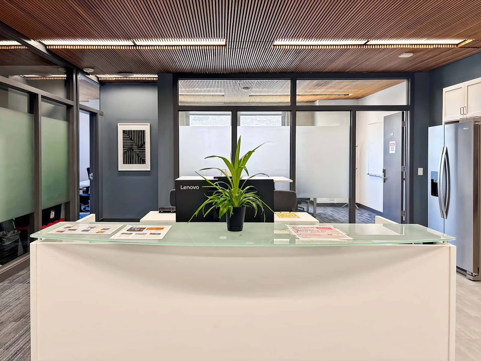 Regus IA, Des Moines - Grand Ave, Reception, Des Moines, IA