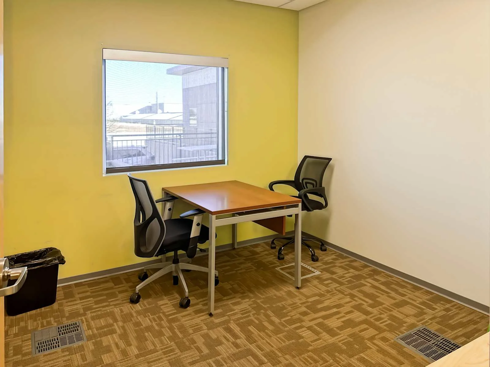 Regus ID, Meridian - W Overland Road, Private office, 2 desks, Meridian, ID
